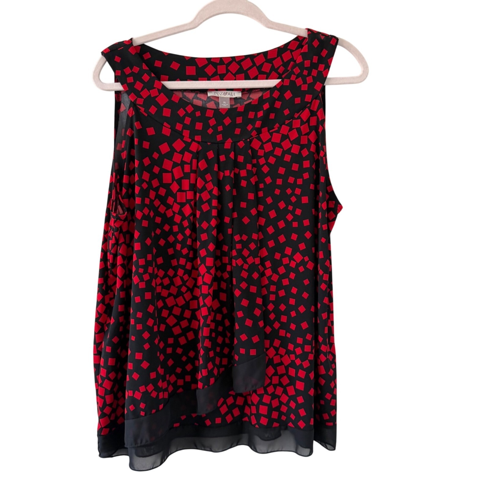 Roz & Ali Red & Black Sleeveless Geometric Print Blouse Sz XL blouse