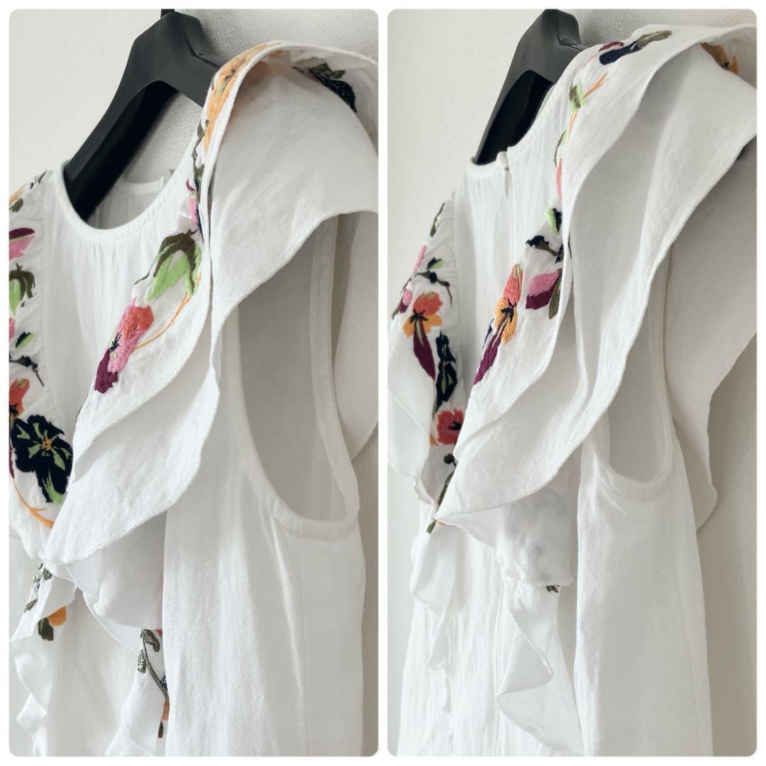 Lanvin en Bleu Linen Floral Embroidered Ruffle Top Size 38 White Made in Japan