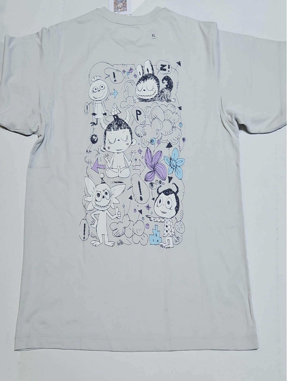 Uniqlo POP MART UT Graphic T-Shirt THE MONSTERS LABUBU Gray