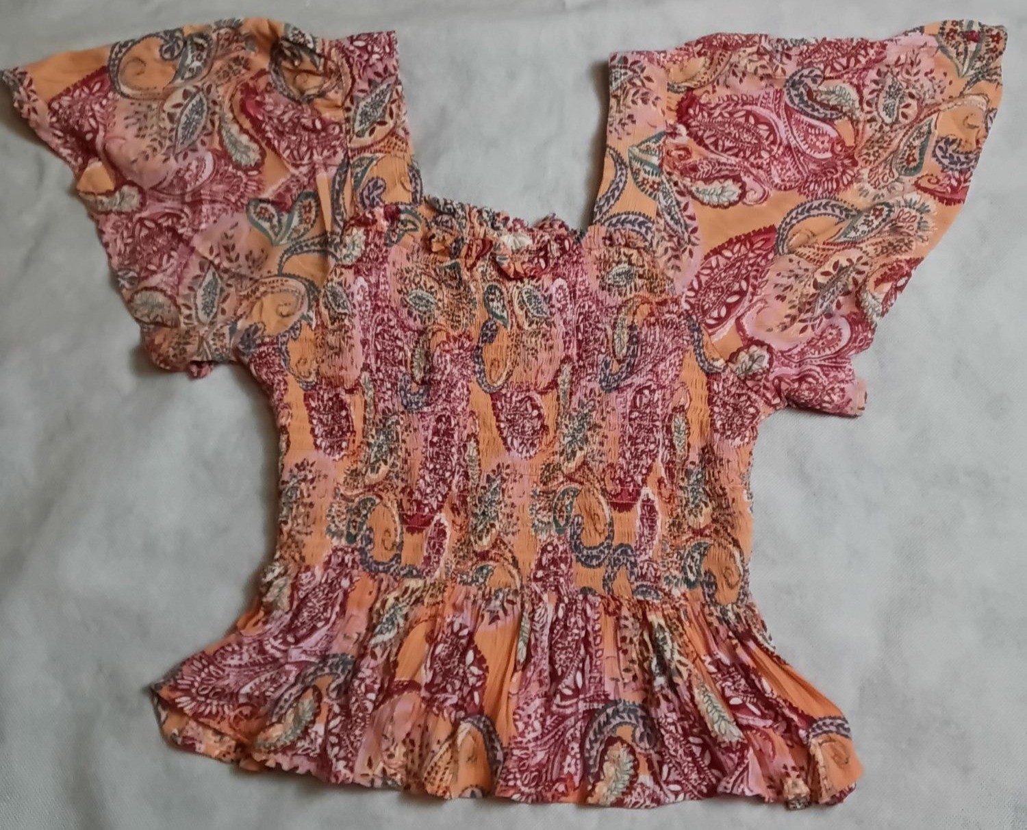 Gypsy love Boho Smocked Top Medium Rayon Paisley