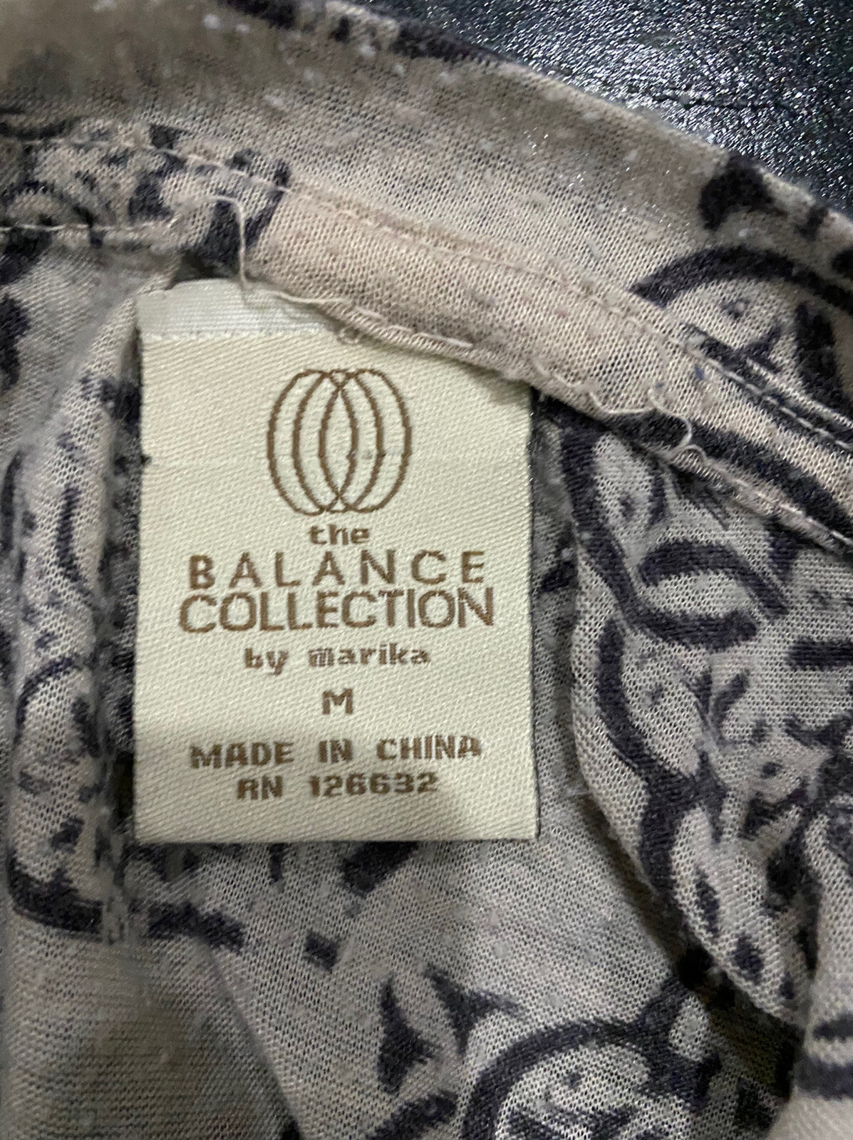 Marika Balance Collection Womens M Gray Medallion Print Long Sleeve Stretch Yoga
