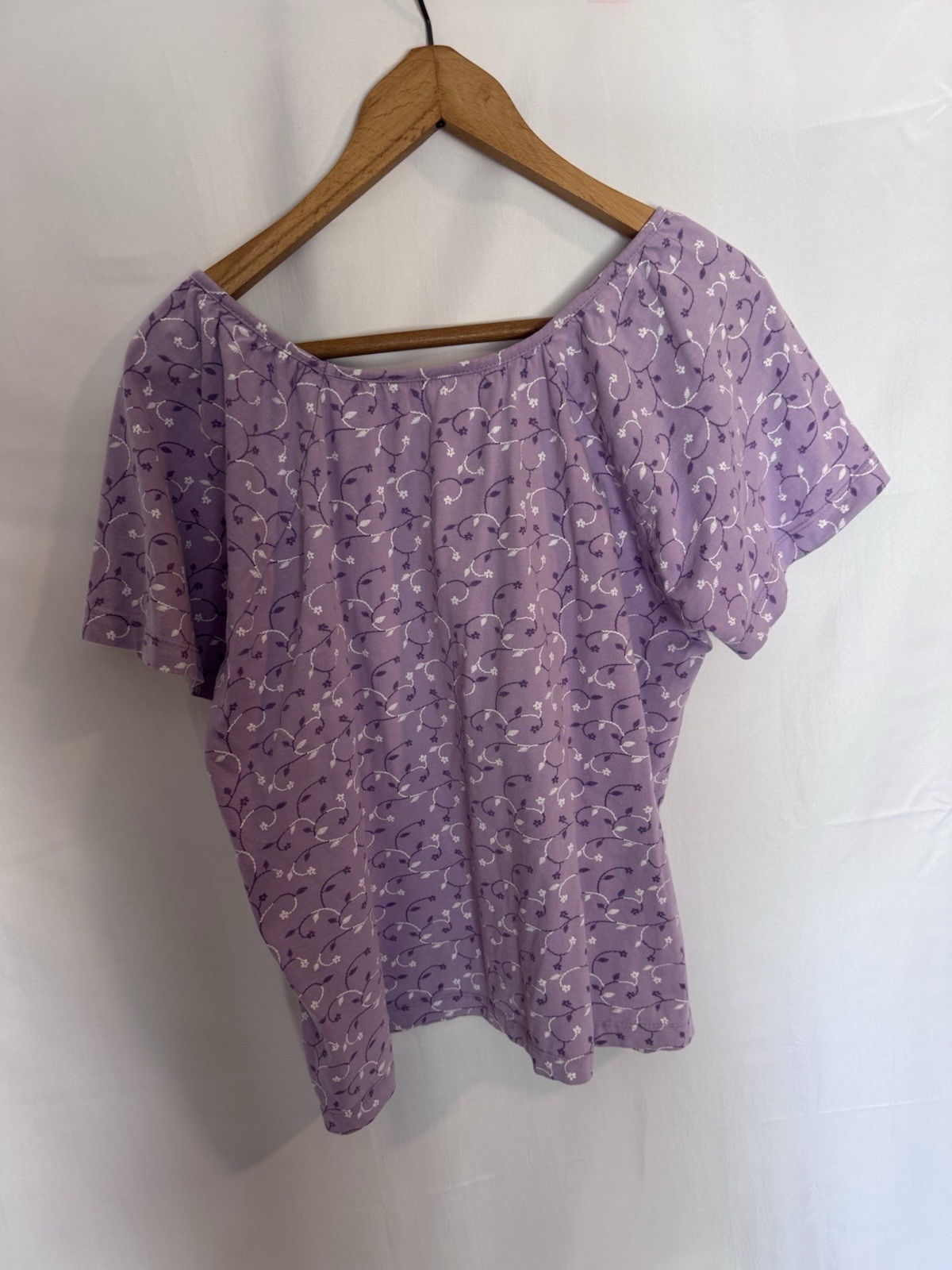 American Sweetheart Purple Floral Henley Top Women’s Cotton Short Sleeve Large