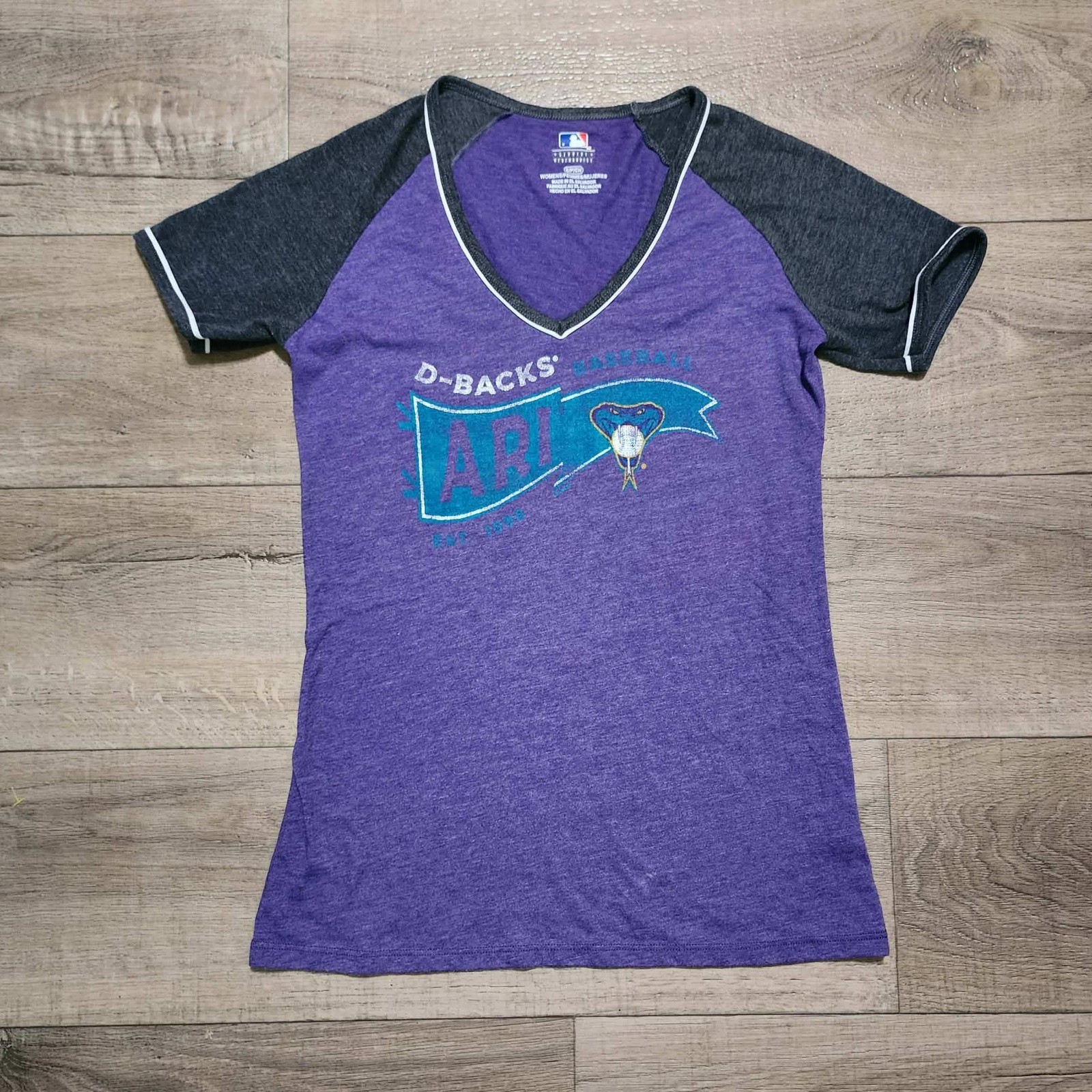 MLB Arizona Diamondbacks Womens V-Neck Raglan T-Shirt Purple Gray Small D-Backs