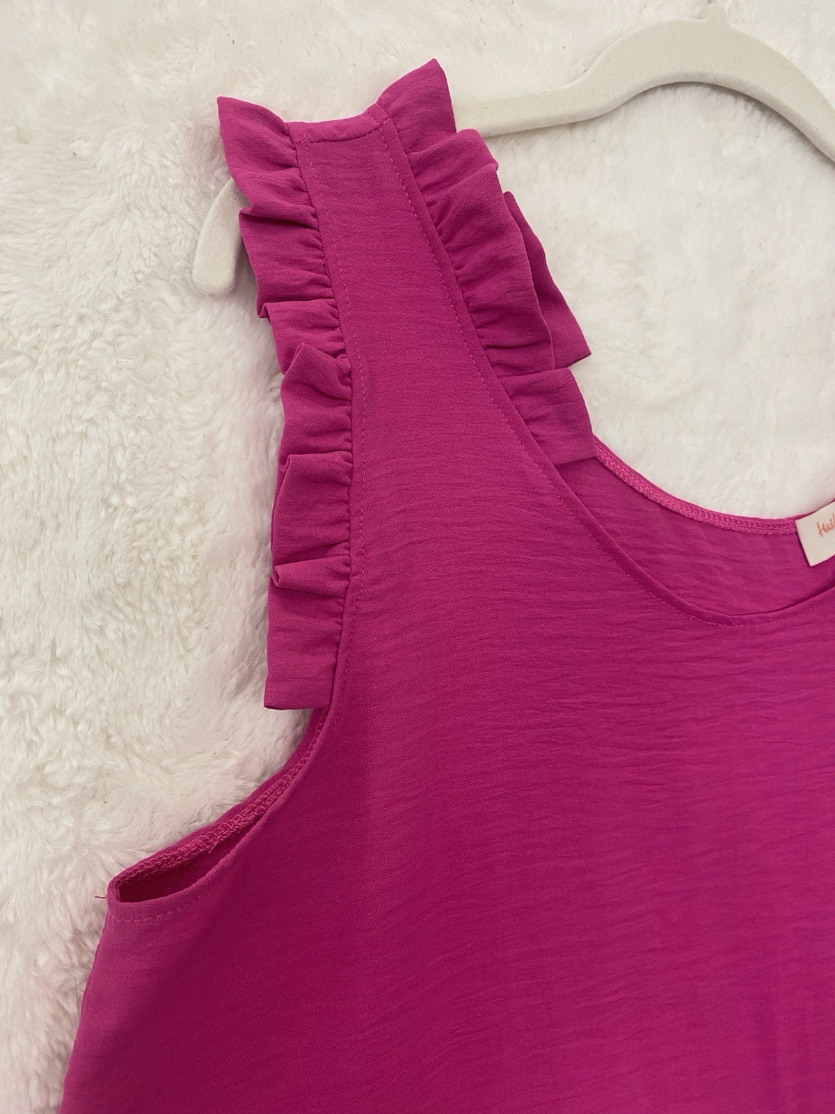 Womens Hot Pink Ruffle Sleeveless Top Size Large Textured Summer Chic
