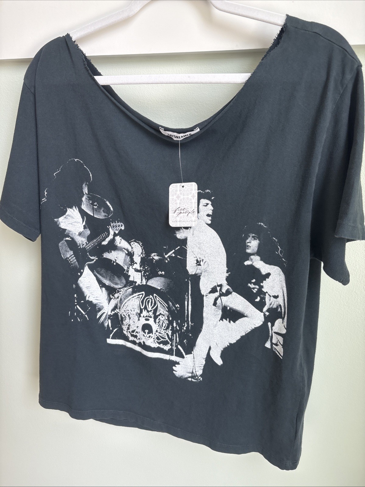 Daydreamer Free People Queen Shirt Size Medium Graphic Distressed NWT GRT Seller