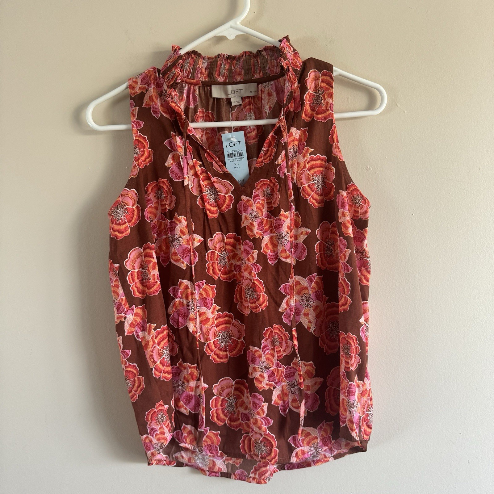 LOFT-Textured Floral Pleated Ruffle Shell- XS Petites Sleeveless Tank Top NWT