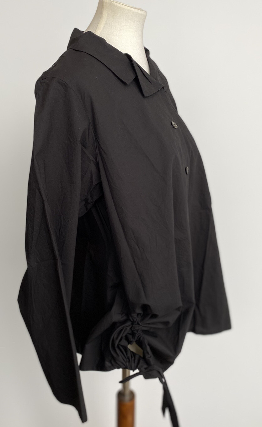 JI U 09222503 Made in Japan LS Black Cotton Blouse Size 40 Orig $495
