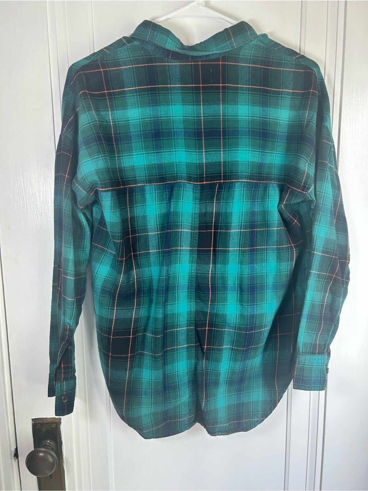 Green & Black Plaid Button-Up Shirt