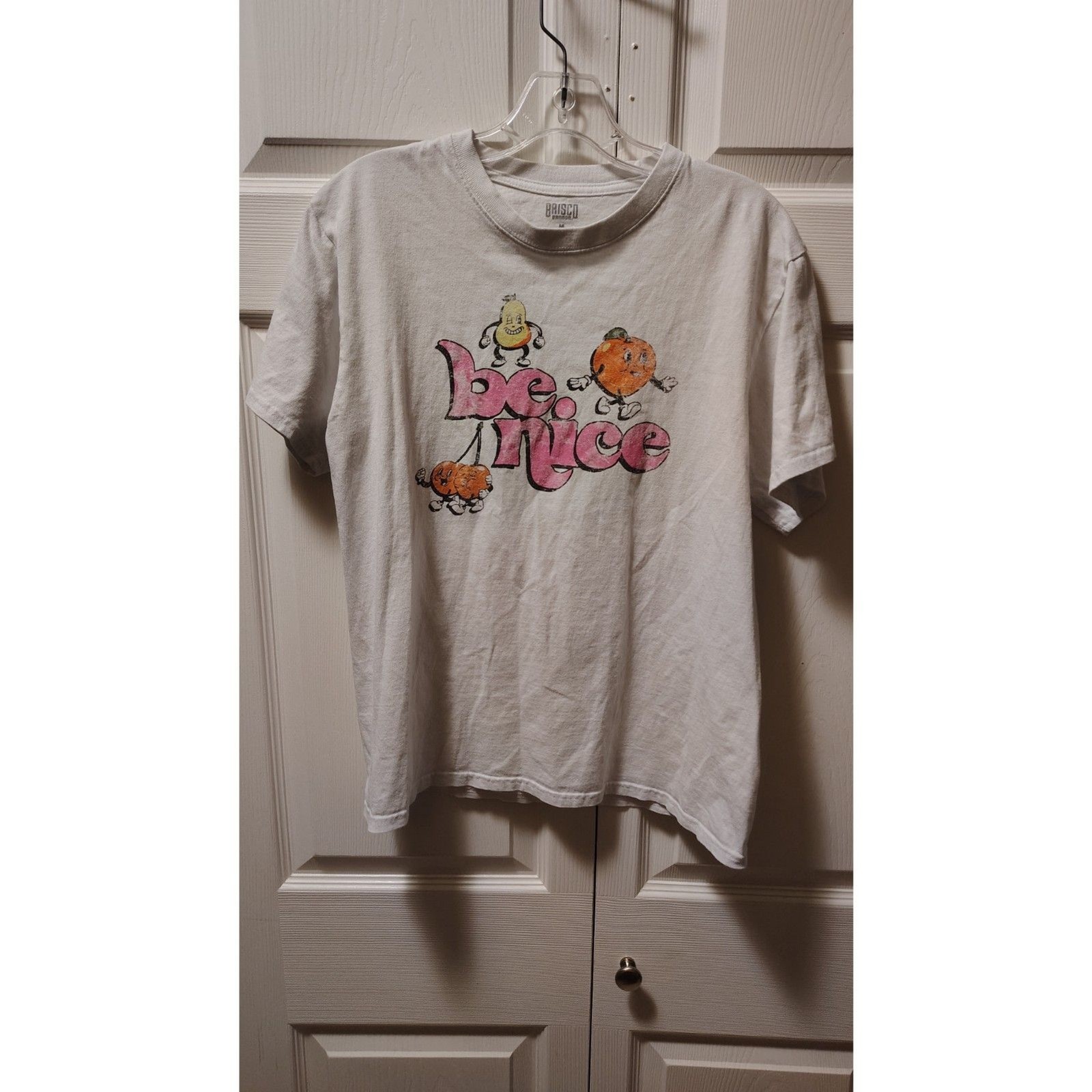 Brisco Apparel Be Nice Graphic T-Shirt Retro Cartoon Fruit Light Gray Tee Medium