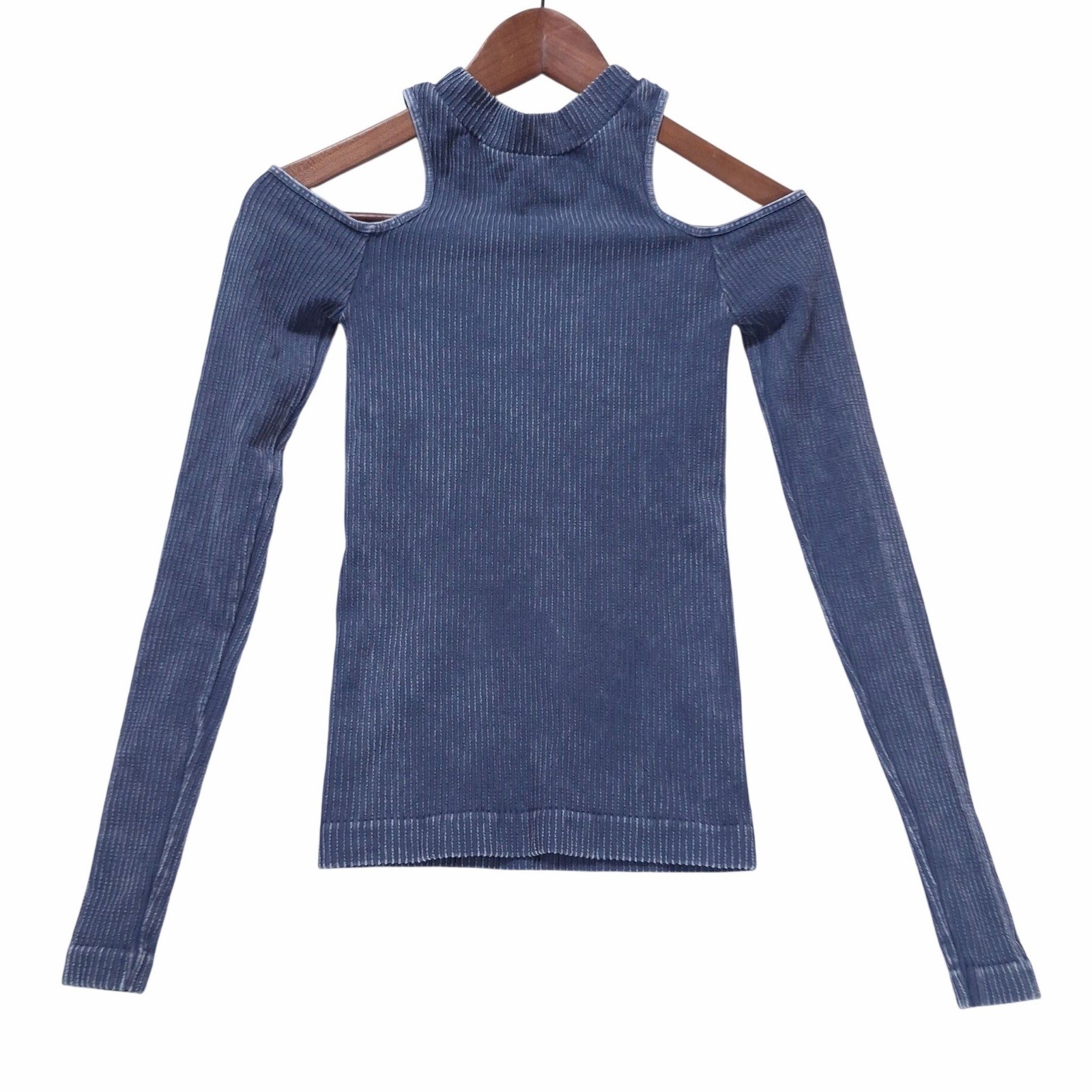 Free People Ribbed Cold Shoulder Top XS/S Distressed Look Acid Wash Stretch Blue