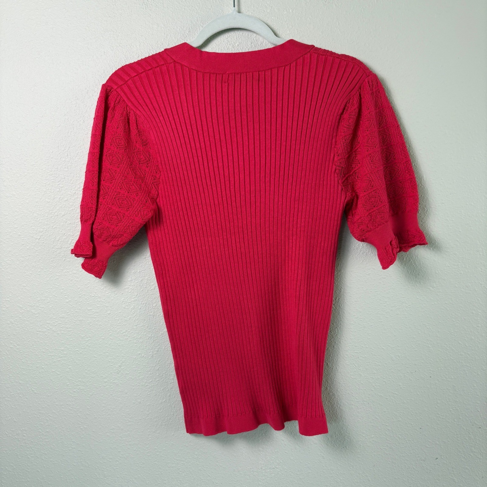 Magaschoni Ribbed Knit Top Womens L Spanish Rose Red Bee Button Short Sleeve NWT