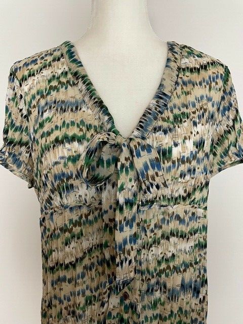 Sunny Taylor Petite Women Button Down Blouse Size PXL Tie V Neck Crinkle Pleated