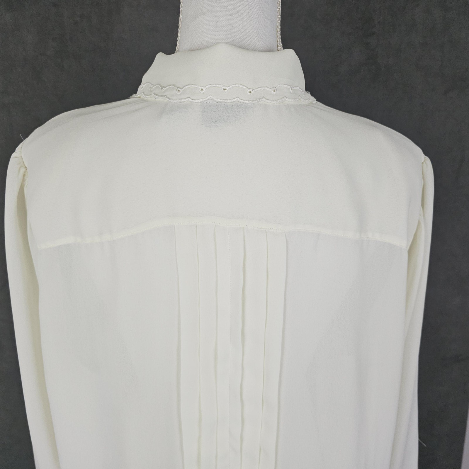 Vintage M.J. Fashions Blouse Womens 40 White Pleated Embroidered Sheer Chiffon