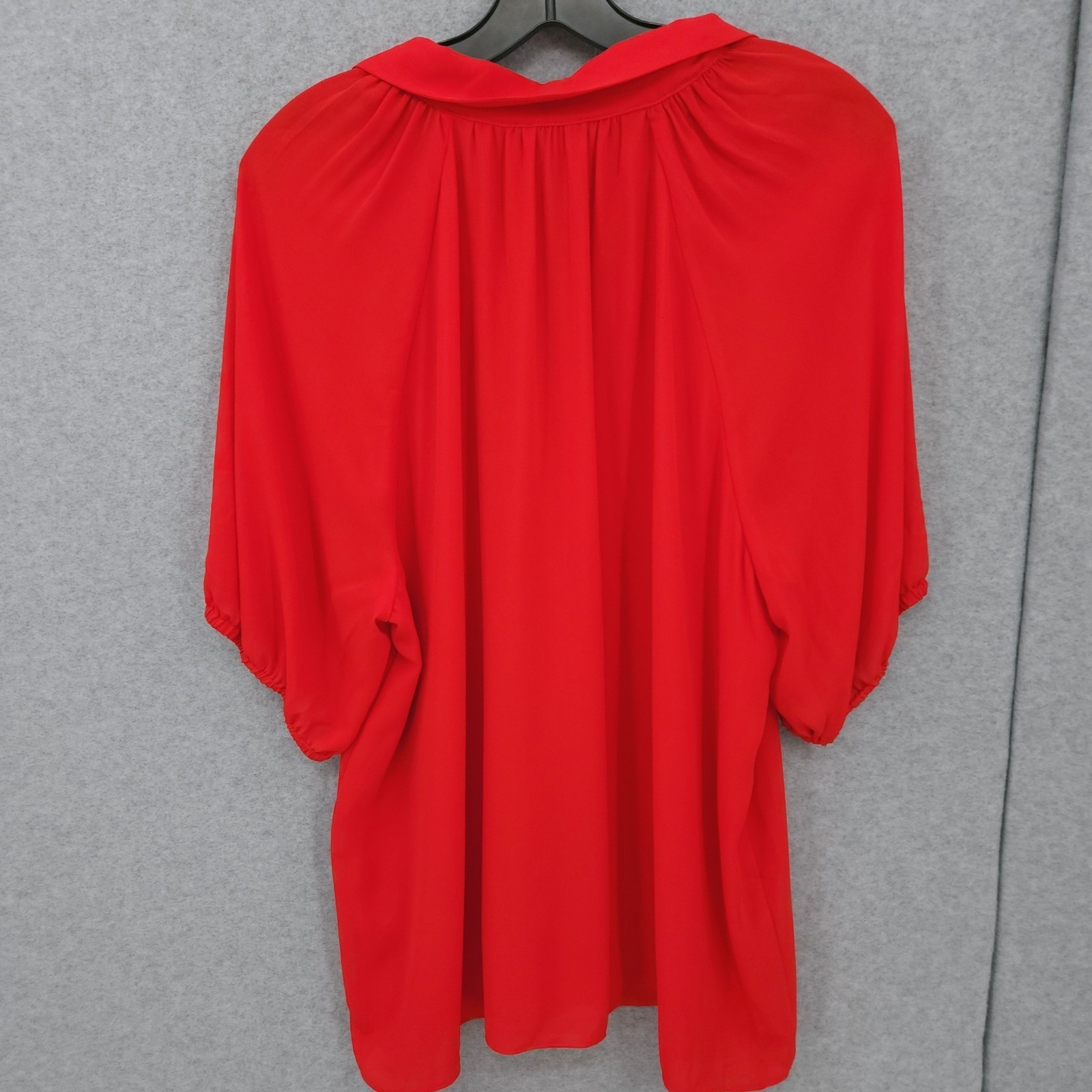 T Tahari Georgette Split Neck Red Button Up Puff Sleeve Blouse Womens Size XL