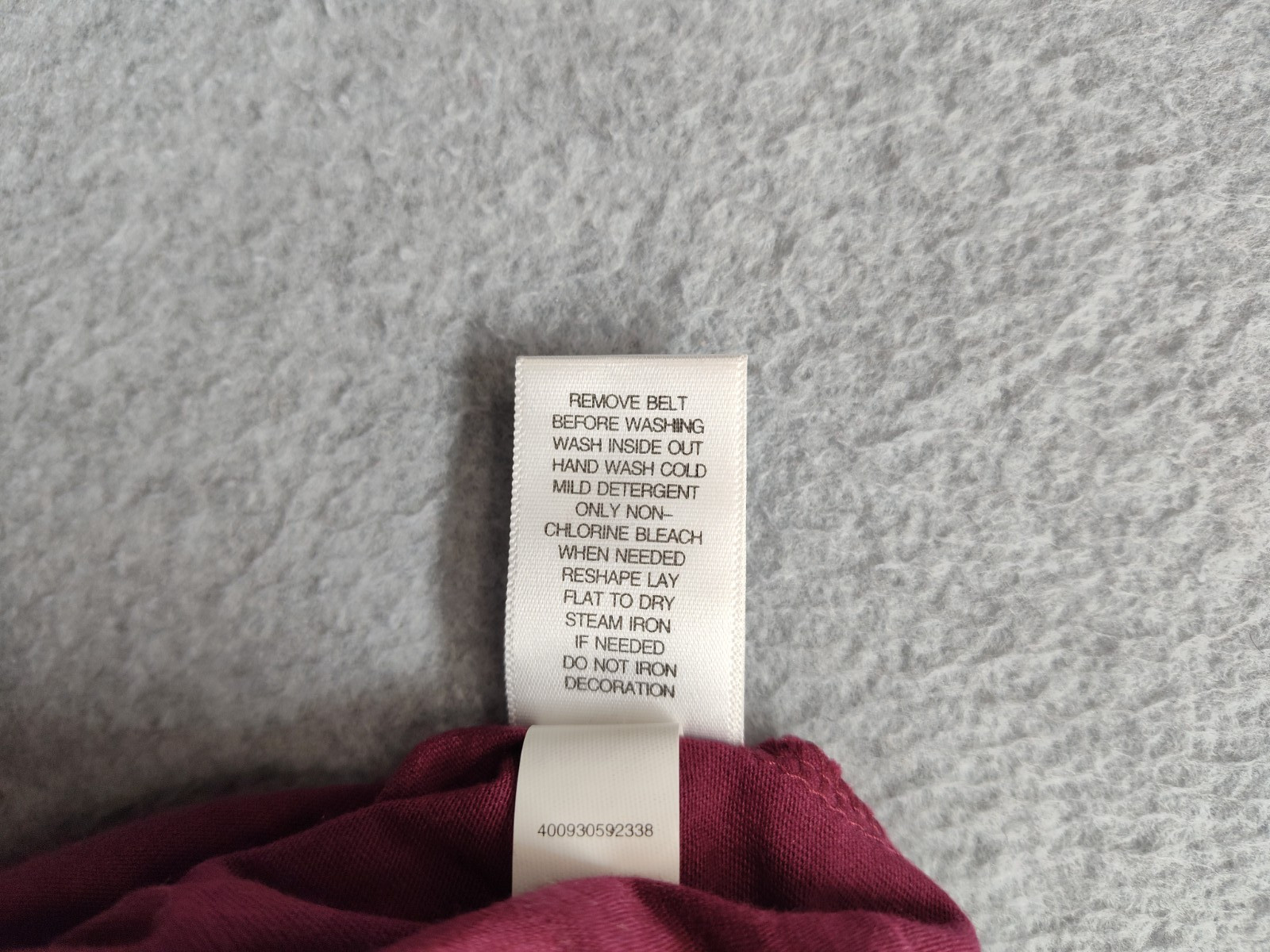 Simply Vera Vera Wang Women Tank Top XS Red Sequin Crew Neck Pullover Comfort