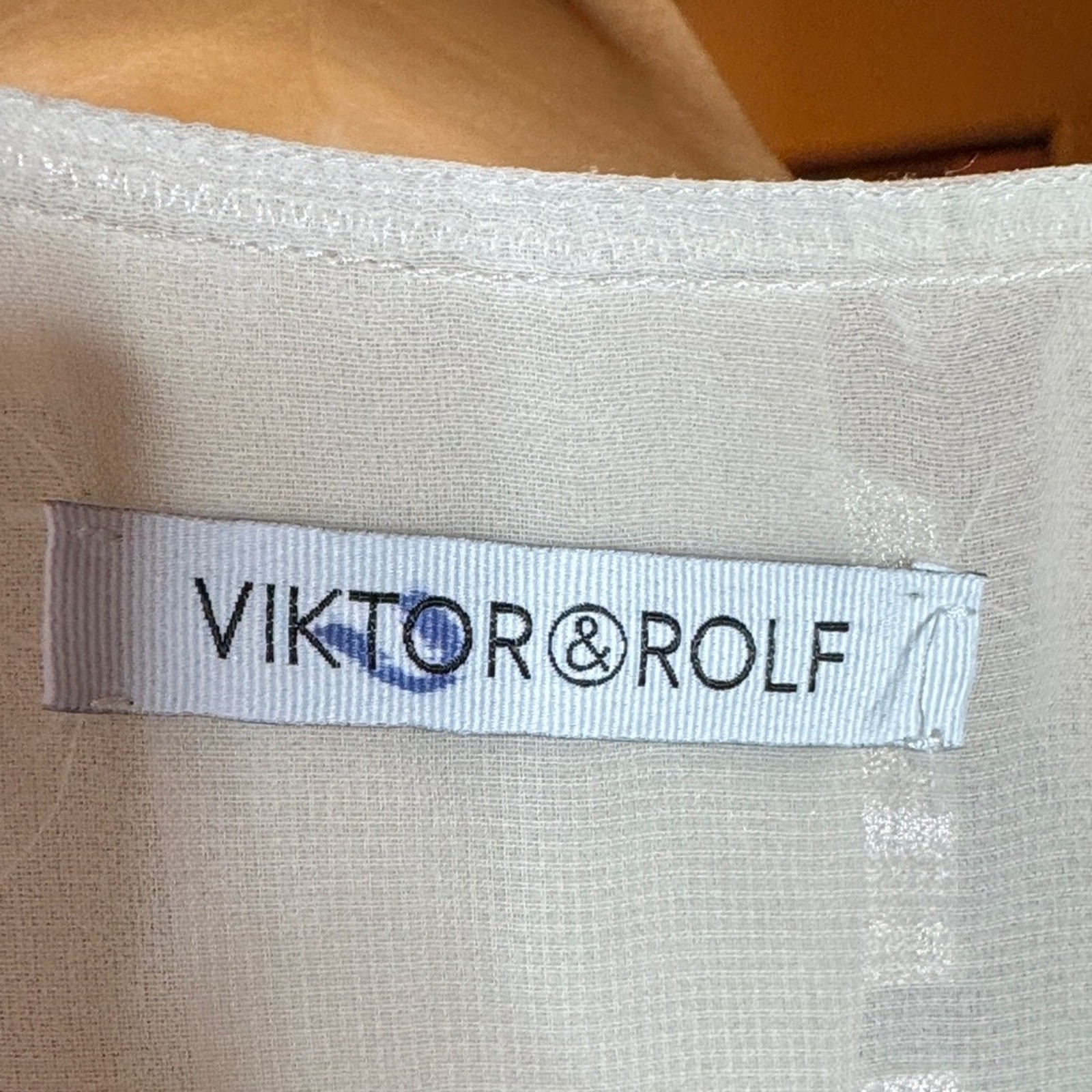 Viktor & Rolf Cream 100% Silk Blouse with Elegant Bow Size Medium (40 cm = 8)