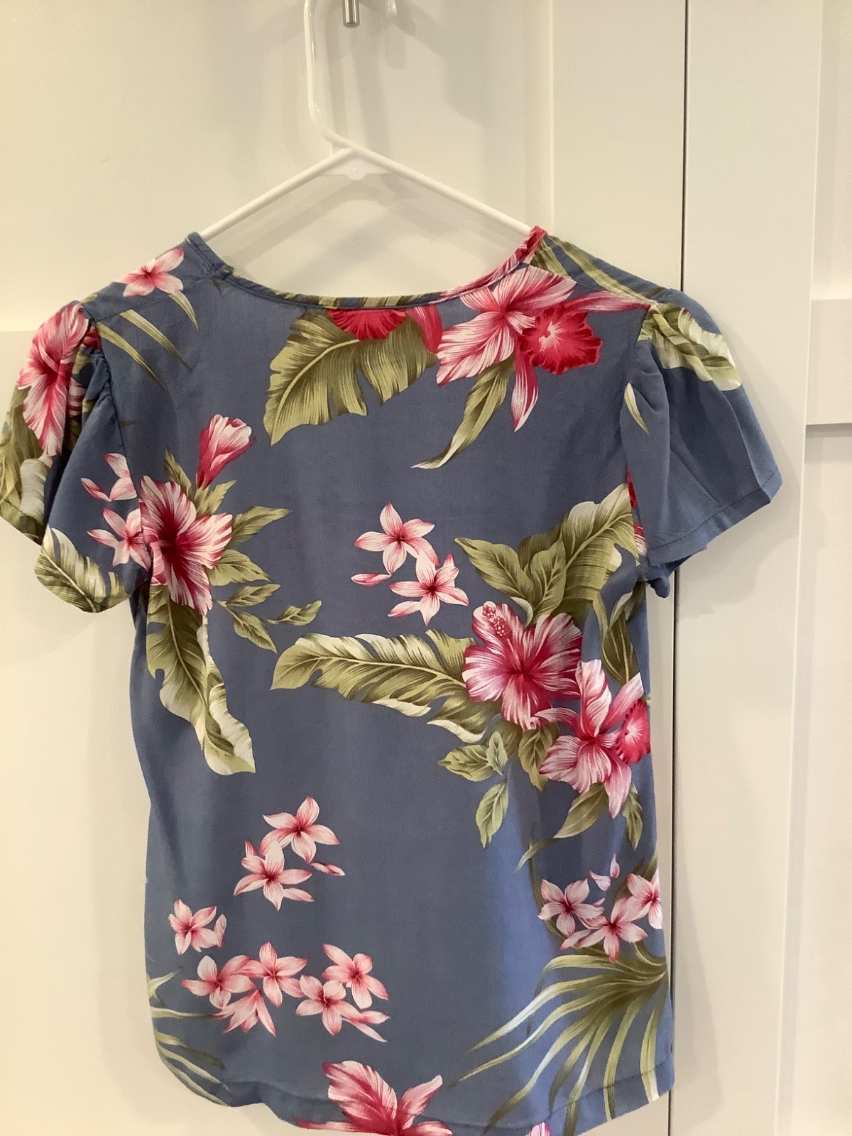 Makai Beach Women’s Size M Floral Cap Sleeve Tropical Hawaiian Pullover Top