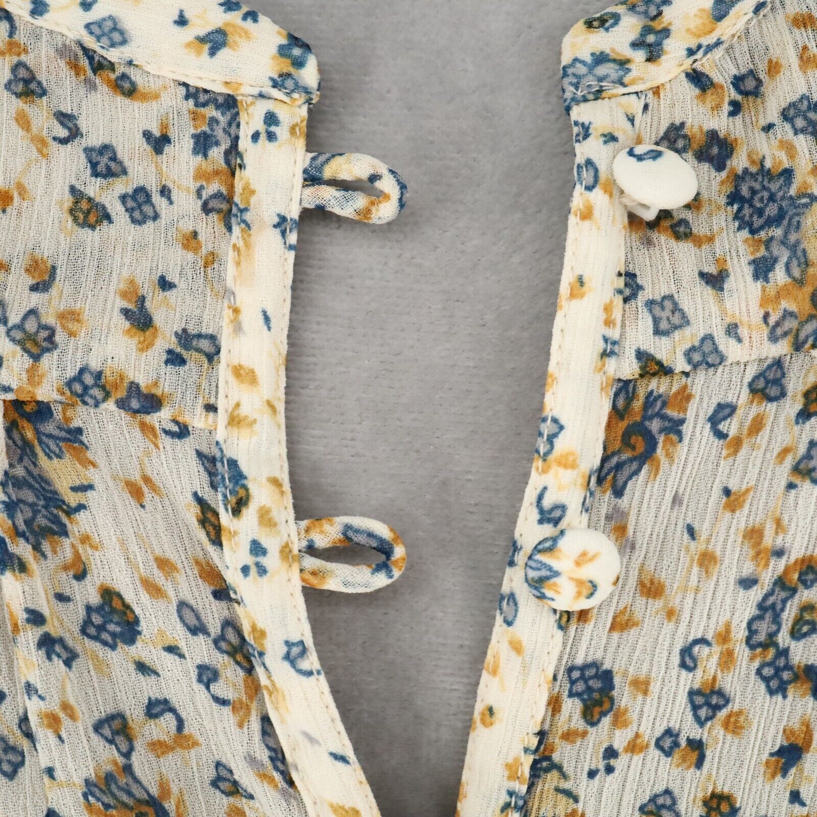 Lucky Brand Top Womens Medium Beige Blue Floral Sheer Chiffon Blouse Whimsy