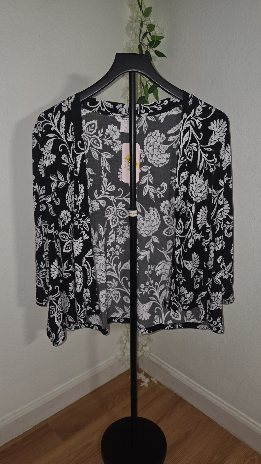 Allison Daley Womens Petites PS Black White Floral Peplum 3/4 Sleeve Blouse