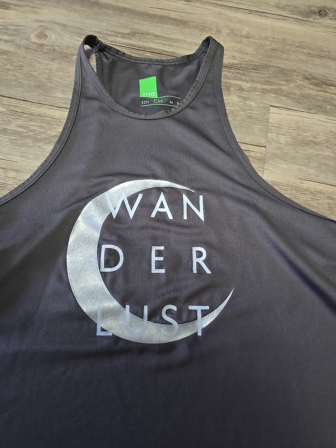 Wanderlust Gray Tank Top Women’s Size M Sleeveless Scoop Neck