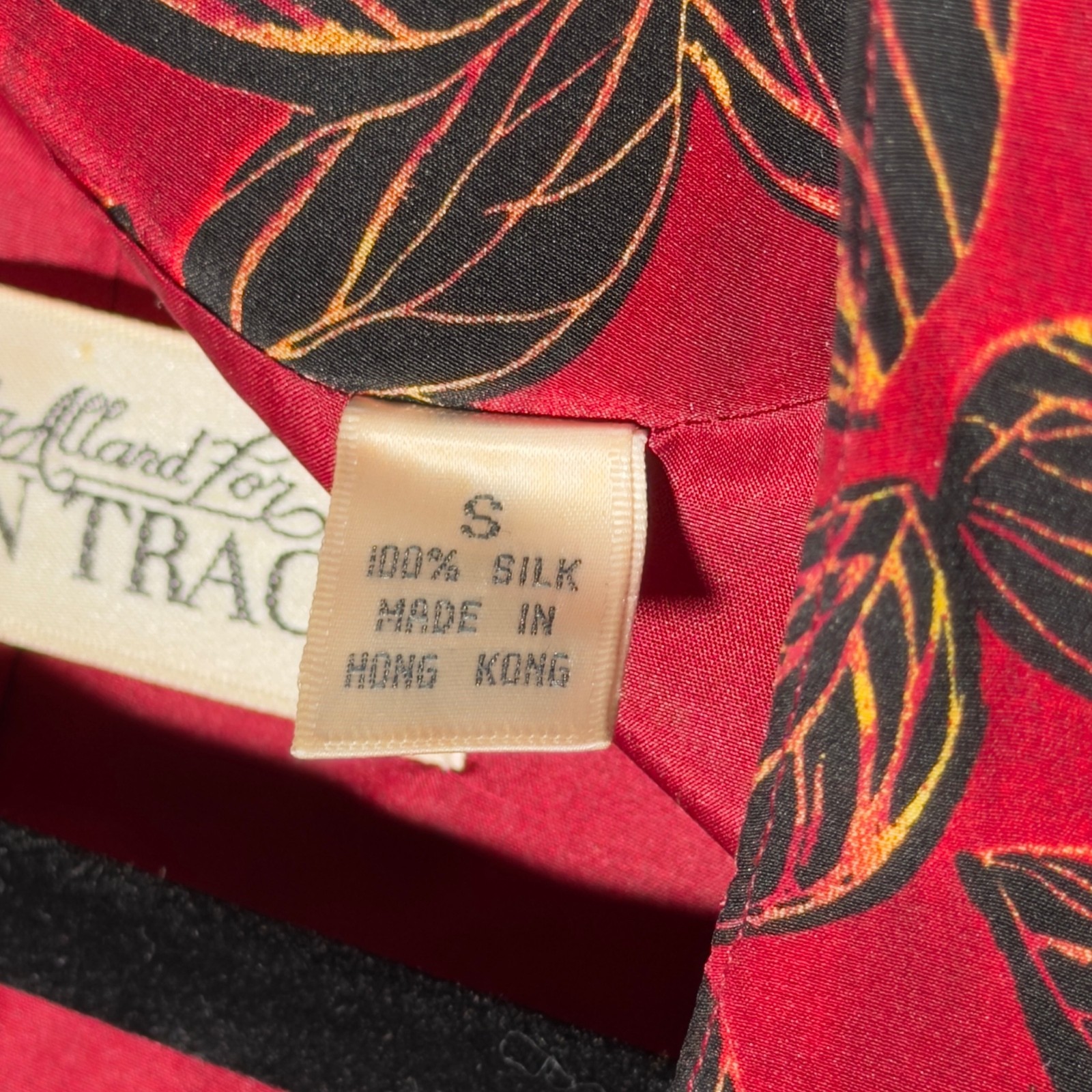 Vintage Ellen Tracy Red Silk Leaf Print Blouse Size Small