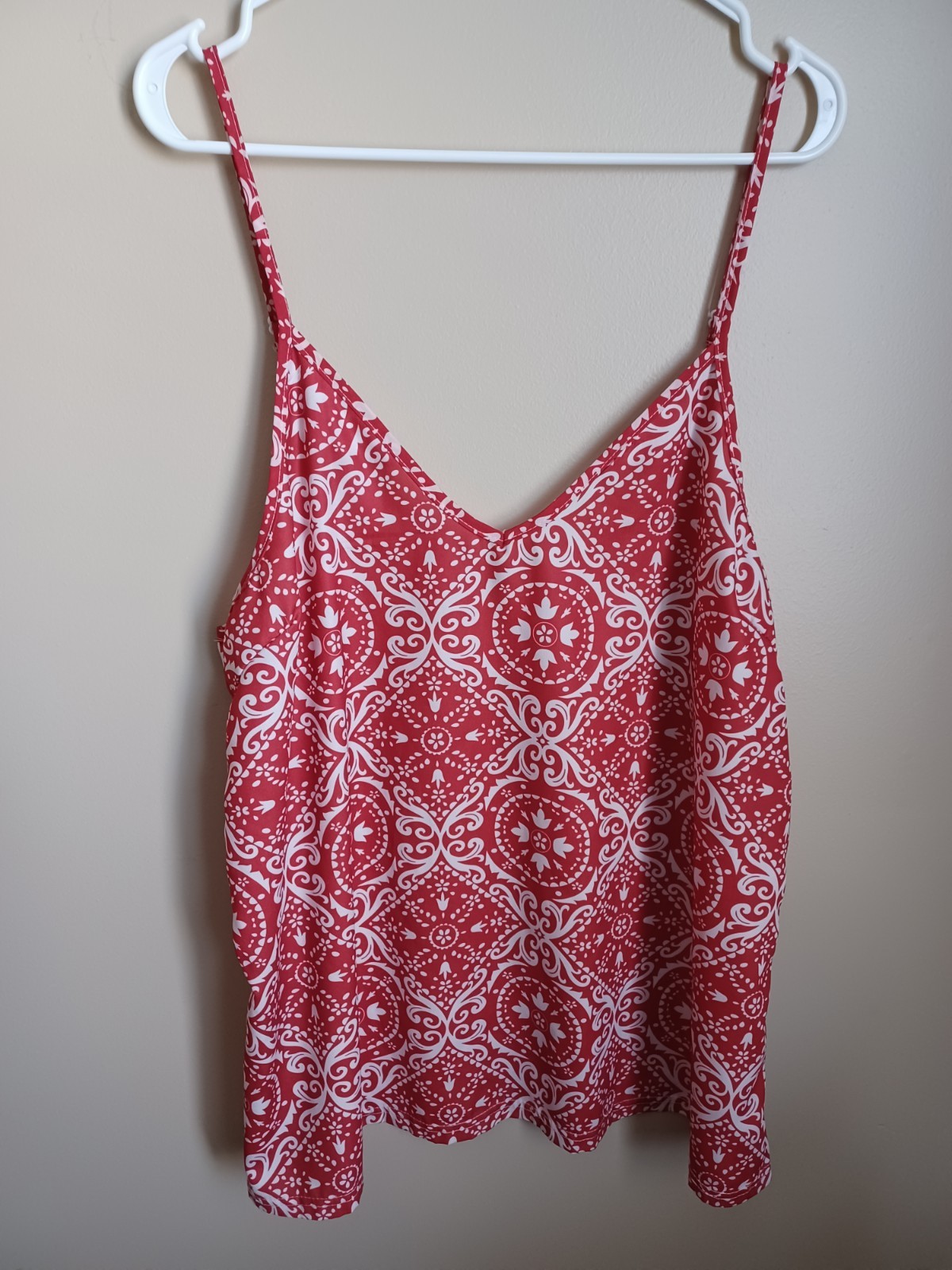 Women’s Size XXL Red And White Design Cotton Spandex Spaghetti Strap Tank Top