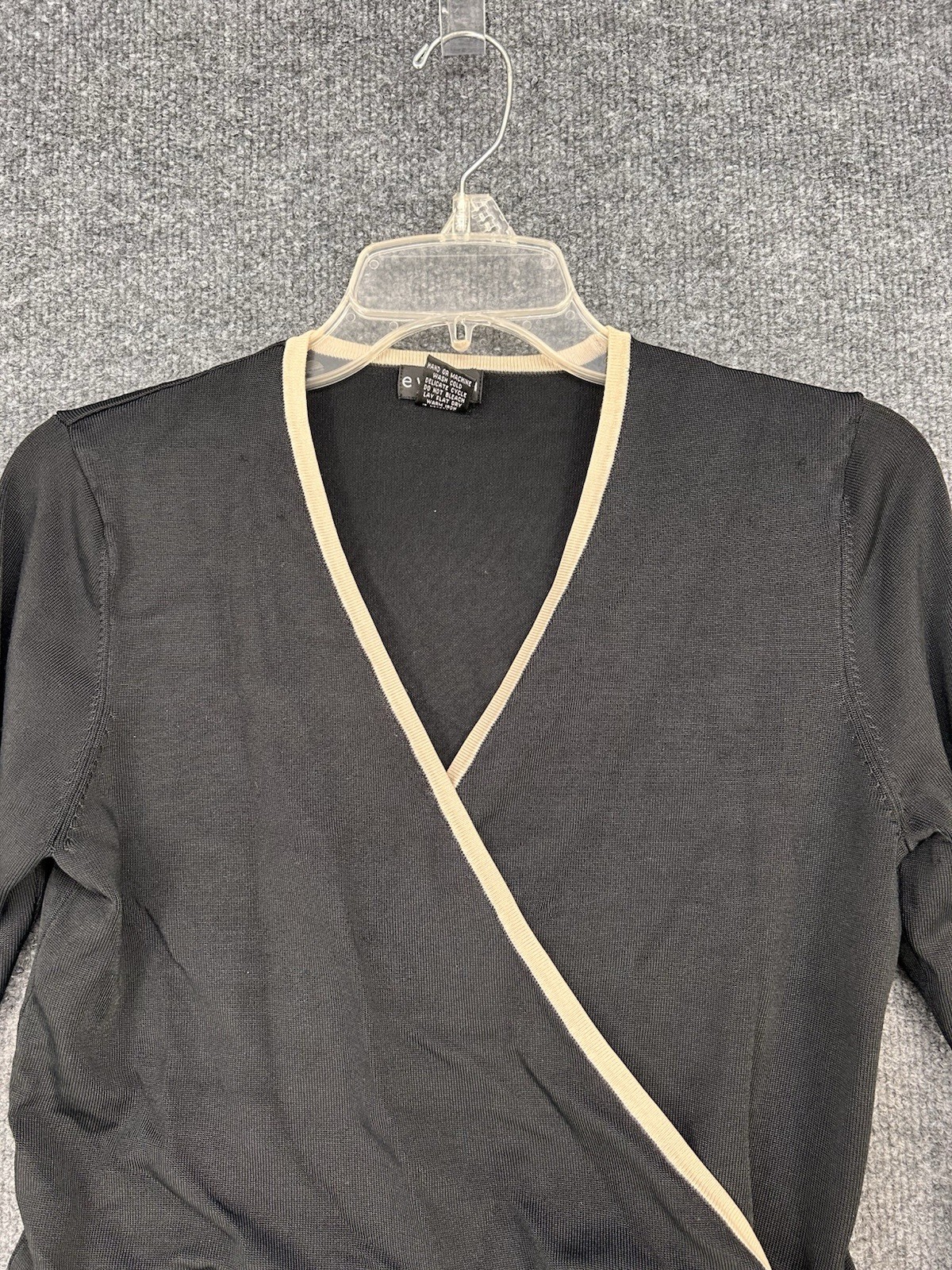 Evelyn Black Wrap Top With Cream Trim Womens M Classic Boho Peasant Officewear