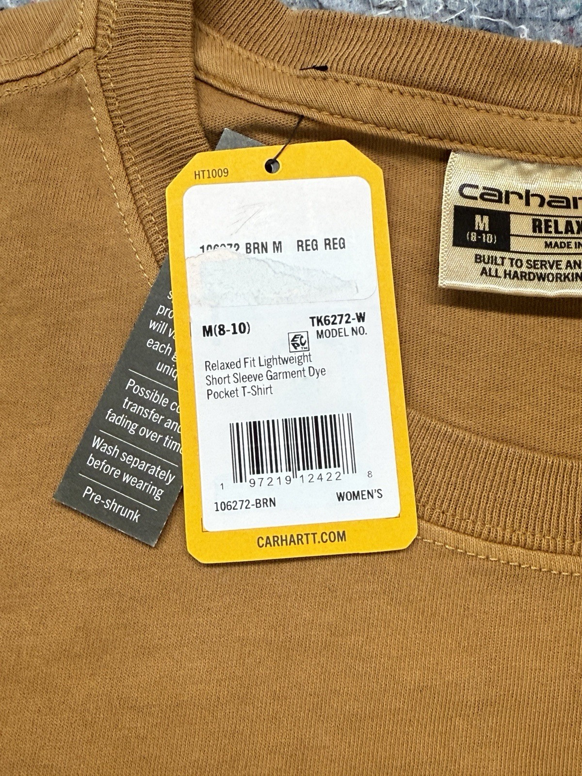 Carhartt T-Shirt Woman’s Medium (8-10) Brown Relaxed Fit Lightweight Pre-Shrunk