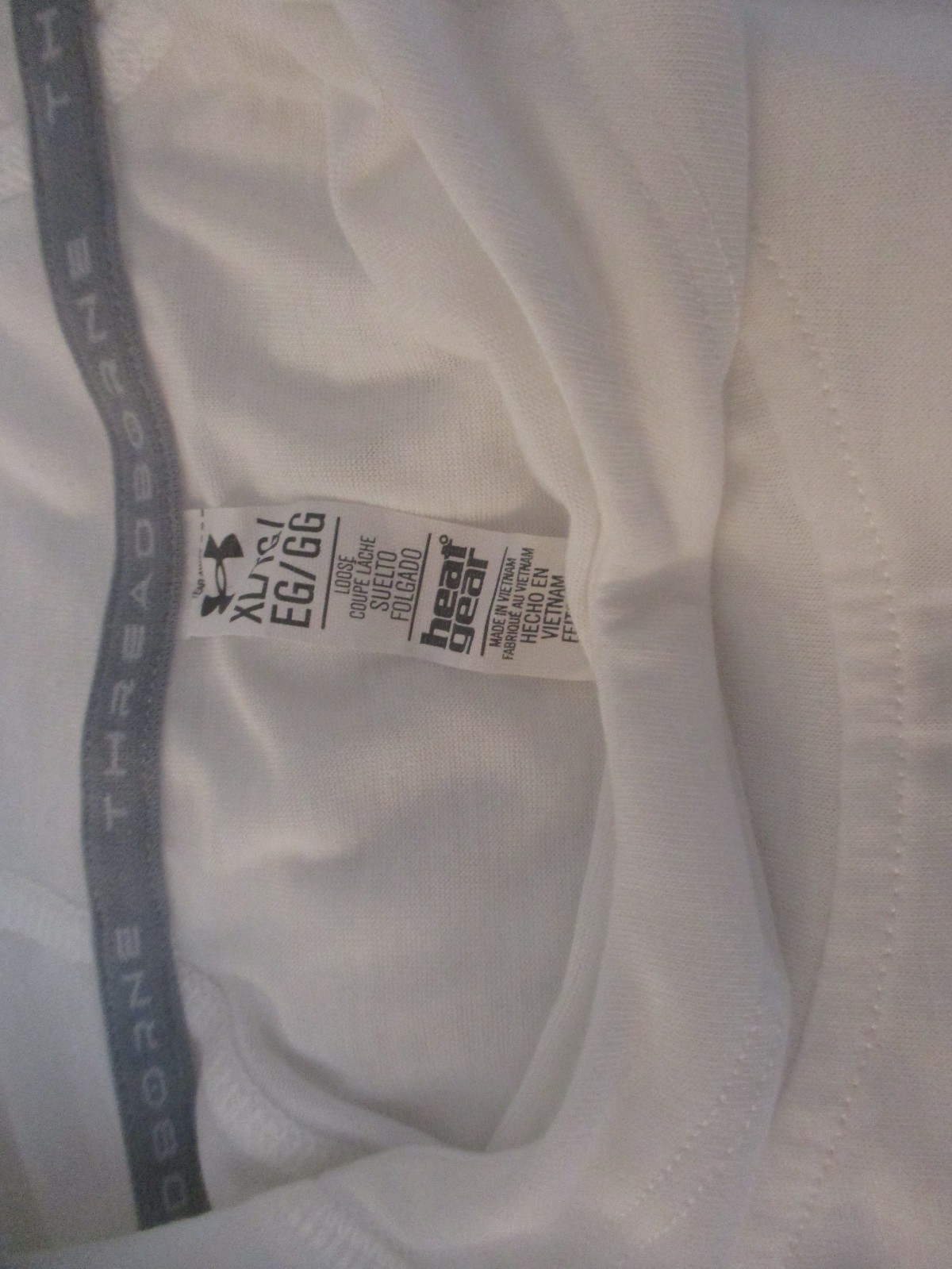 Under Armour Heatgear Women’s Top Size XL Long Sleeve Round Neck Logo Hooded