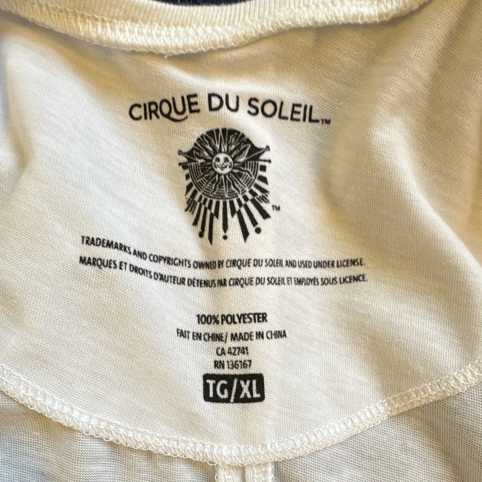 2 Shirts Disney Cirque Du Soleil & Epcot Flower & Garden Festival XL V-Neck Tees