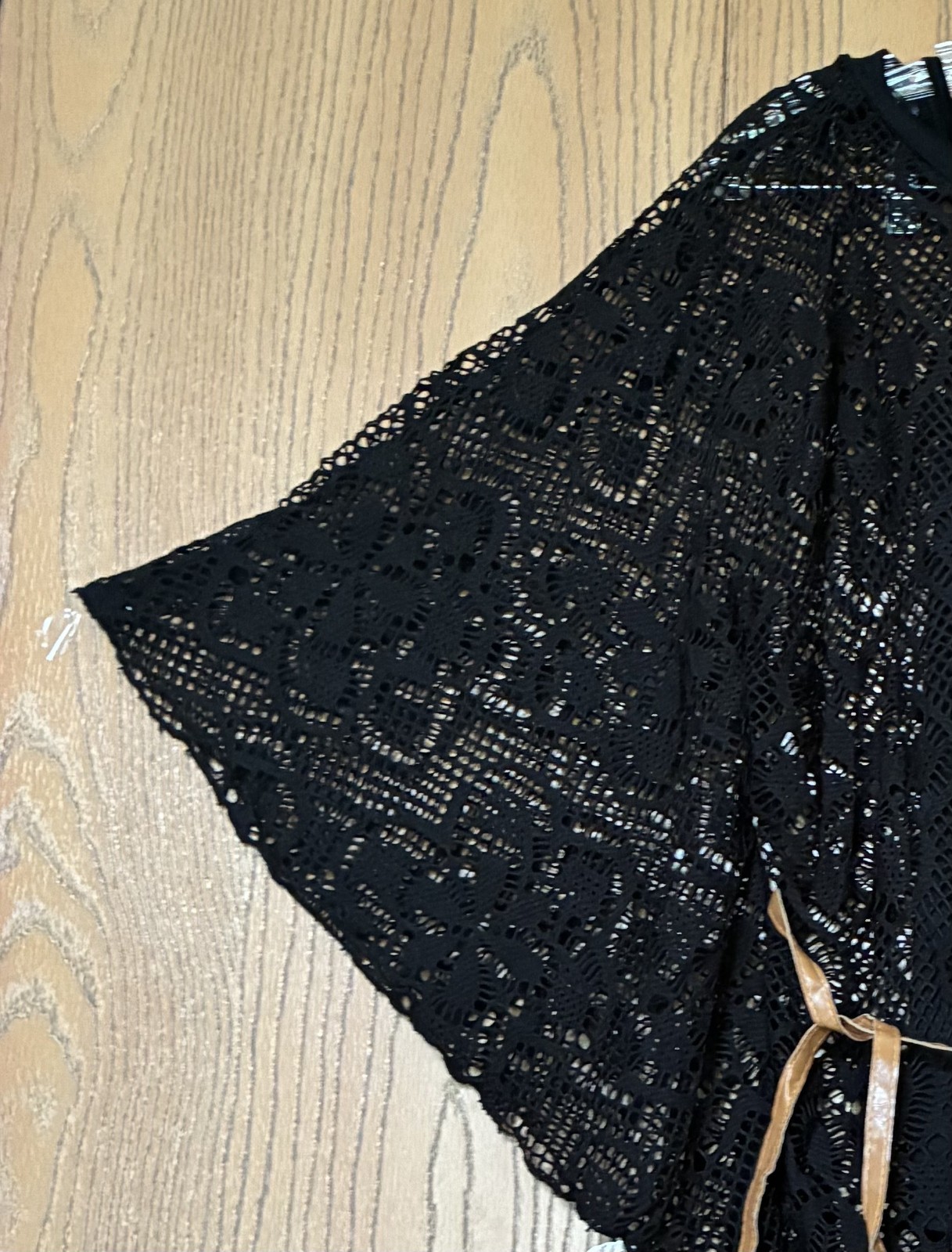 NWT Papillon Black Crochet Lace Belted Poncho Top Camisole Set Medium