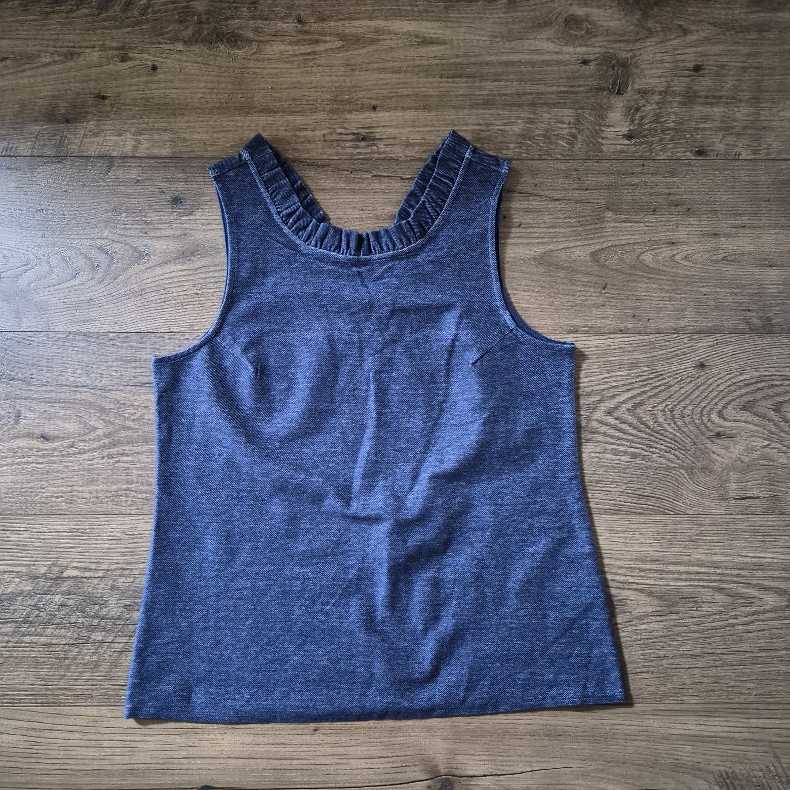 Banana Republic Women S Dark Wash Stretch Denim Ruffle Neck Sleeveless Tank Top