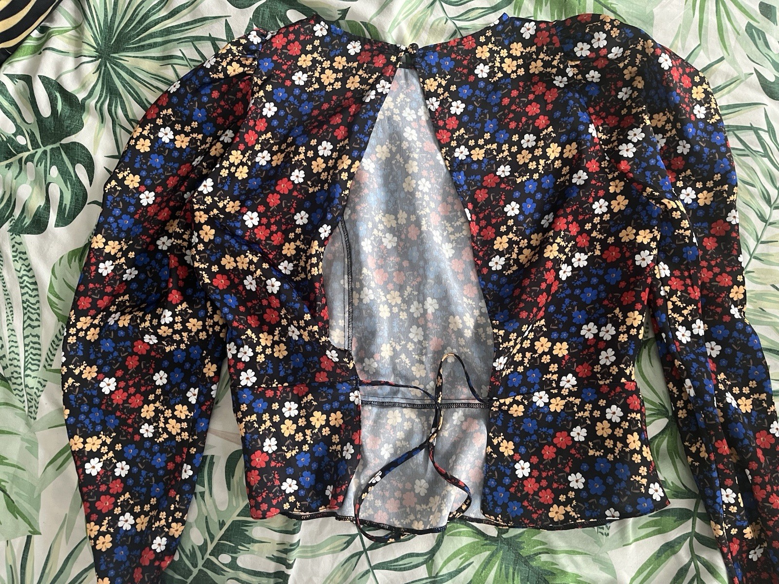 ASOS Floral Cute Open Back Blouse Long Sleeve Top Size 12