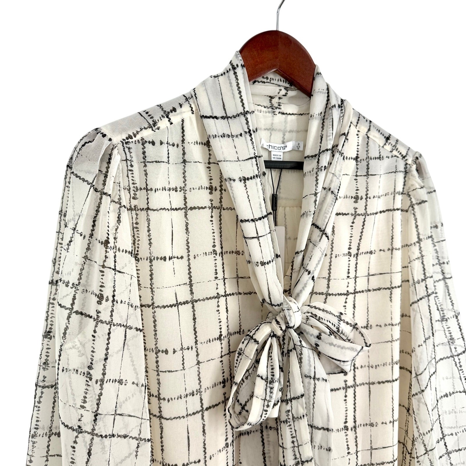 NEW NWT MSRP $109 Chicos Sz LARGE US 12 2 Cream Bow Formal Blouse Shirt Top