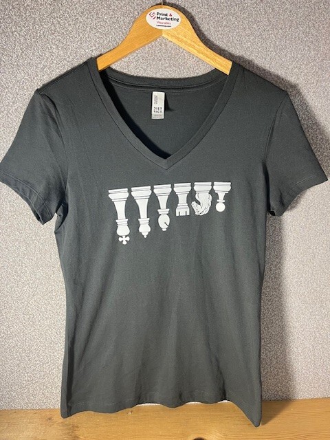 District Women’s Perfect Weight V-Neck T-Shirt DM1170L-Queens Gambit