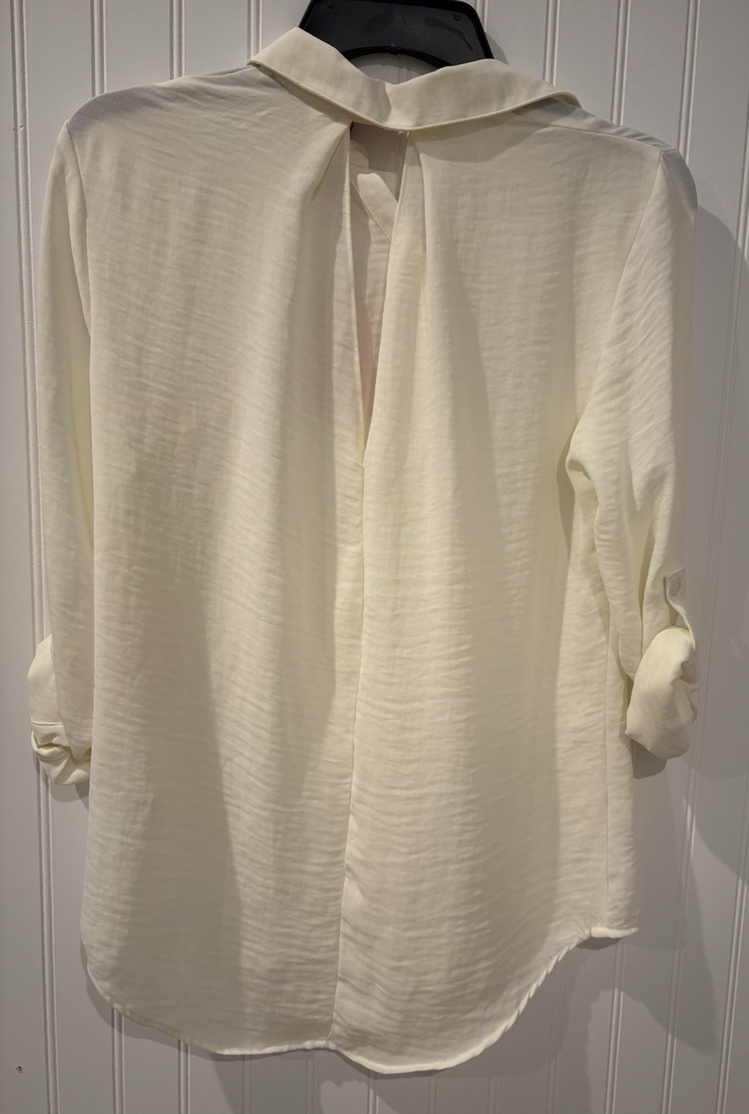 Women’s Candies Cream Ivory Polyester V-Back Button Down Blouse, Size S NEW