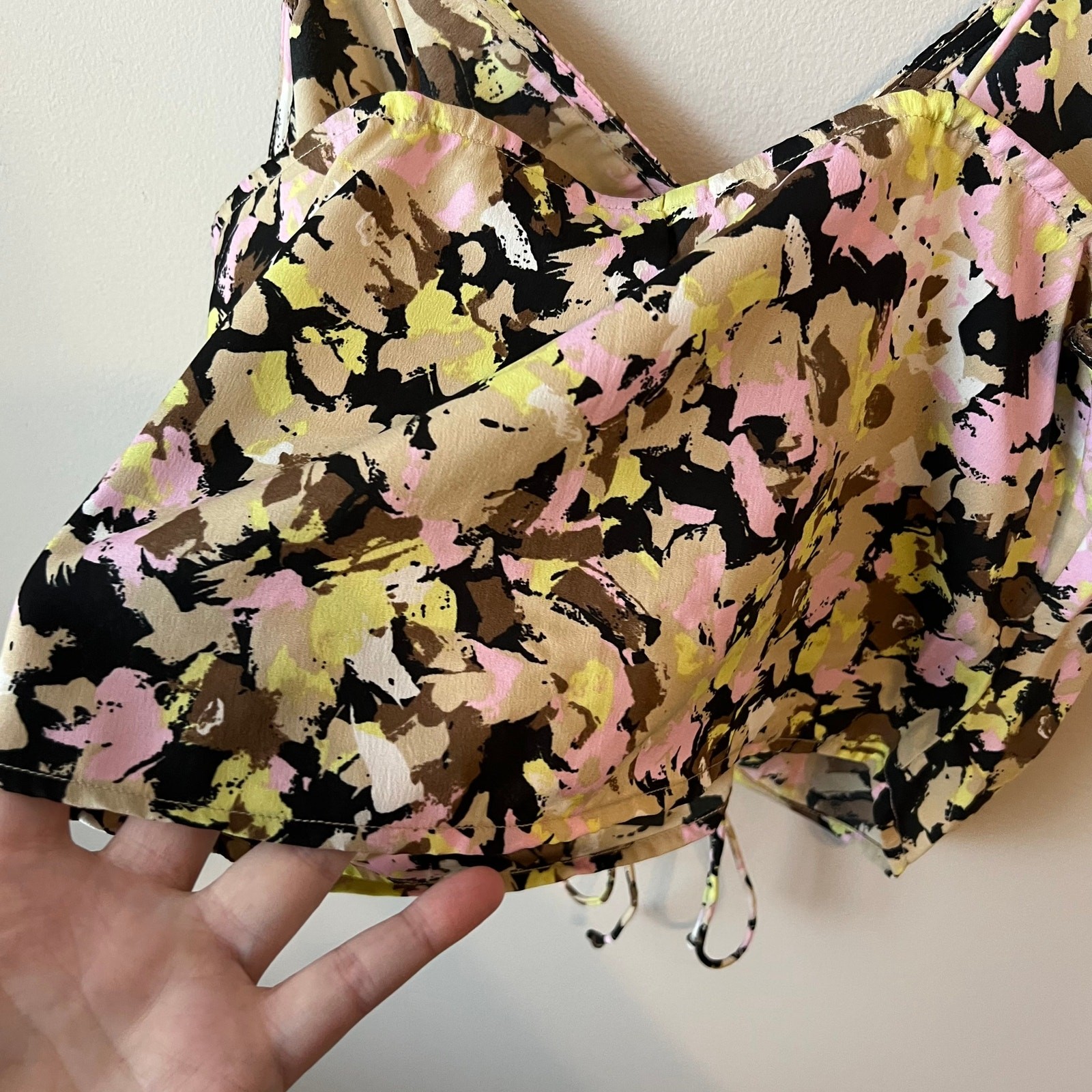 NEW Vero Moda Chaddie Singlet Cropped Tank Cami Tank Top Floral Size Small