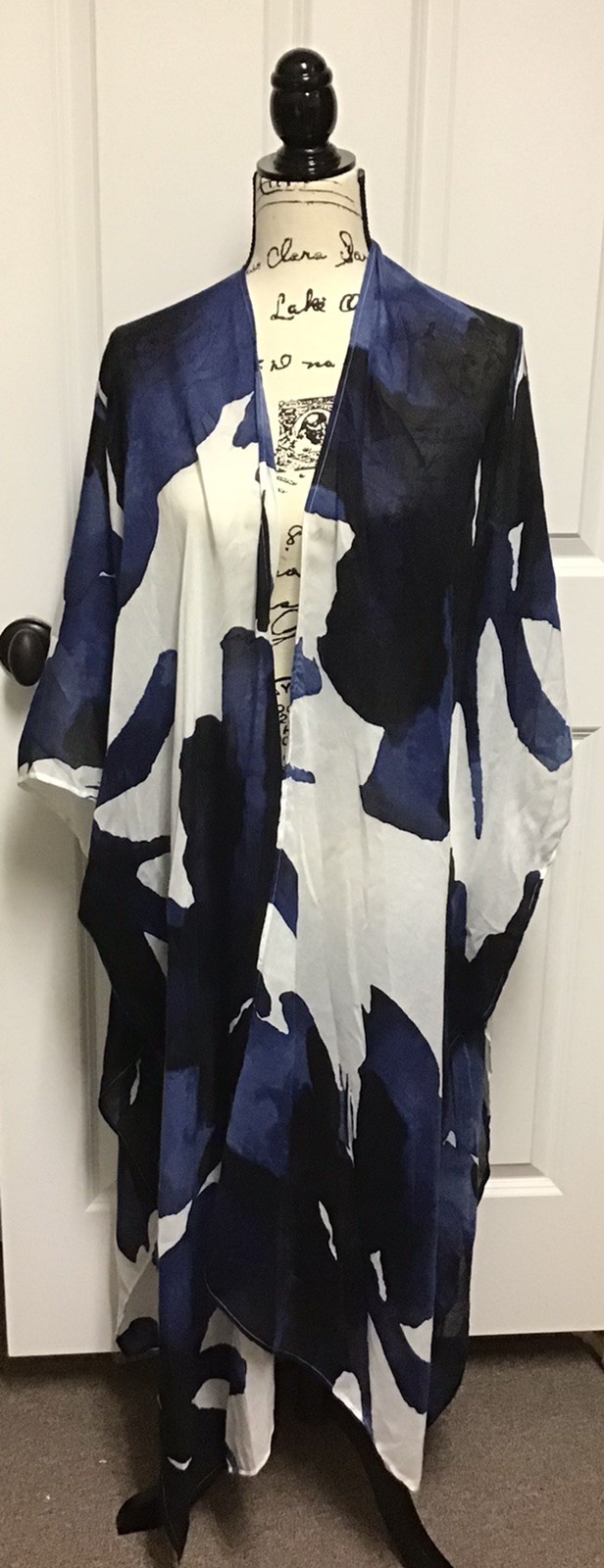 G.I.L.I. duster/cover Up Size XS/S (BIN AO)