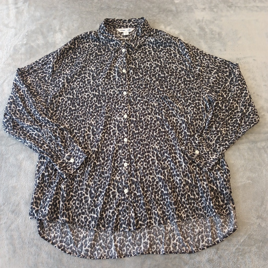 Old Navy Boyfriend Shirt Womens Large Gray Animal Print Long Sleeve Button Up
