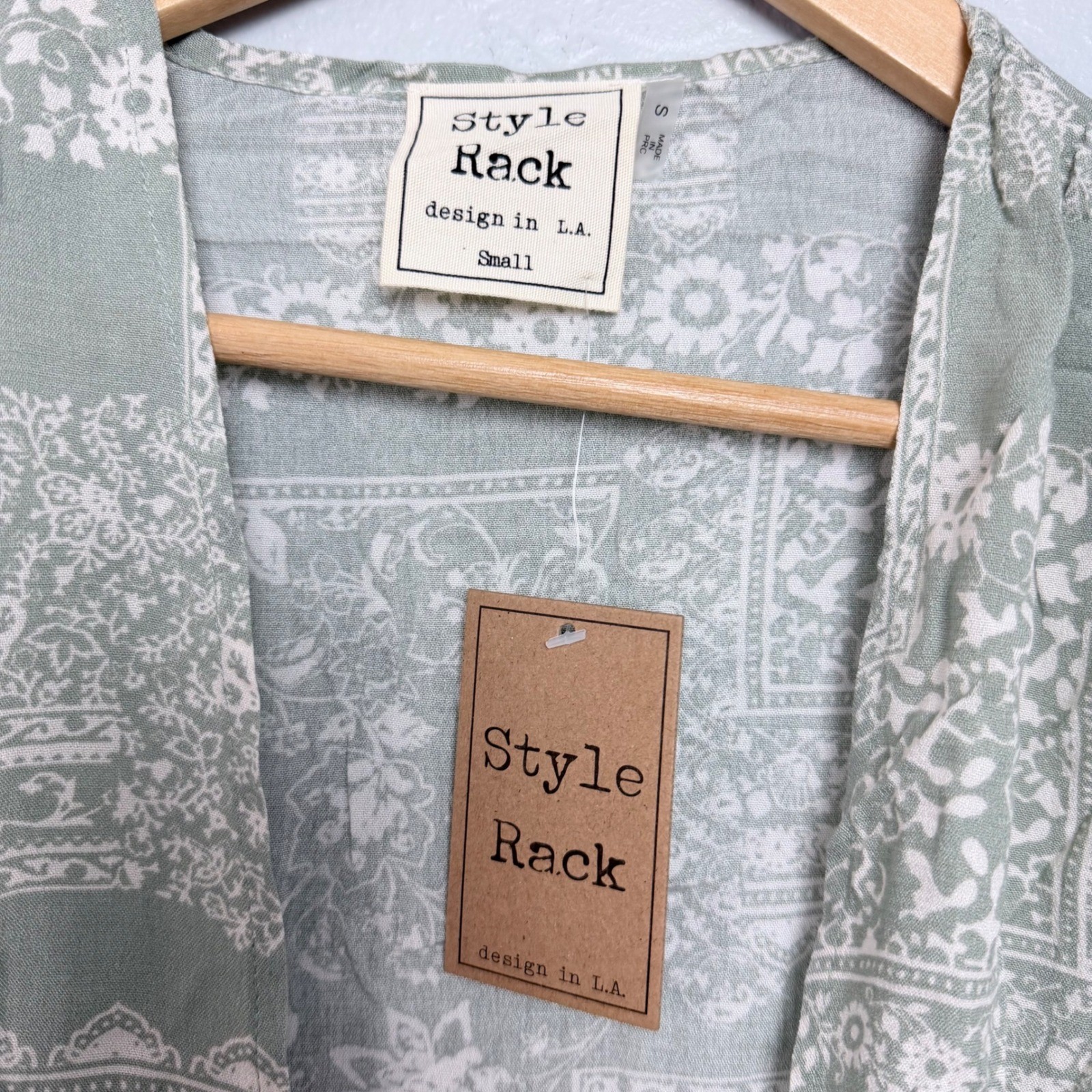 Style Rack Sage Green Bandana Floral Kimono Cardigan ST311418 Small NWT