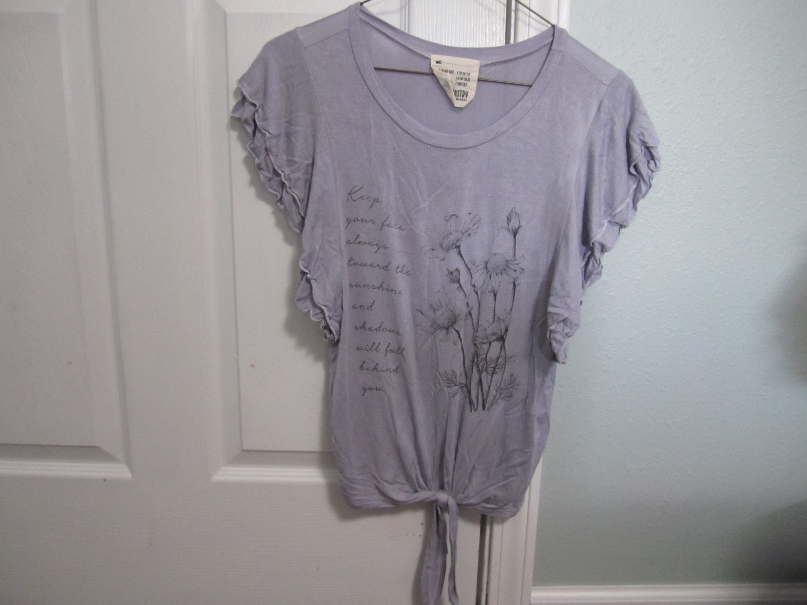 French Pastry Lavender Floral Tie-Front Tee Size Extra Small