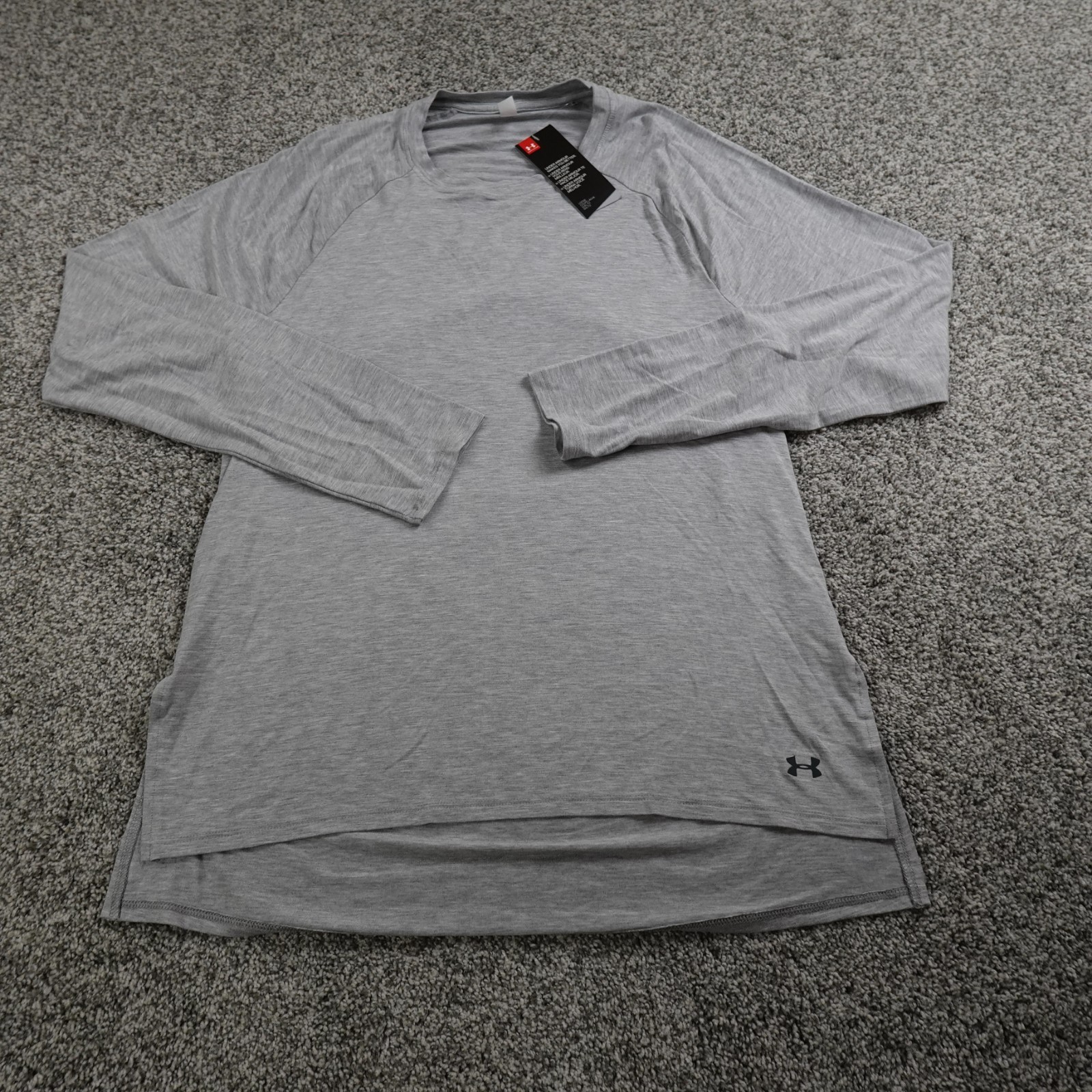 NEW Under Armour Shirt Womens L Gray Loose Performance Long Sleeve Athletic Gym