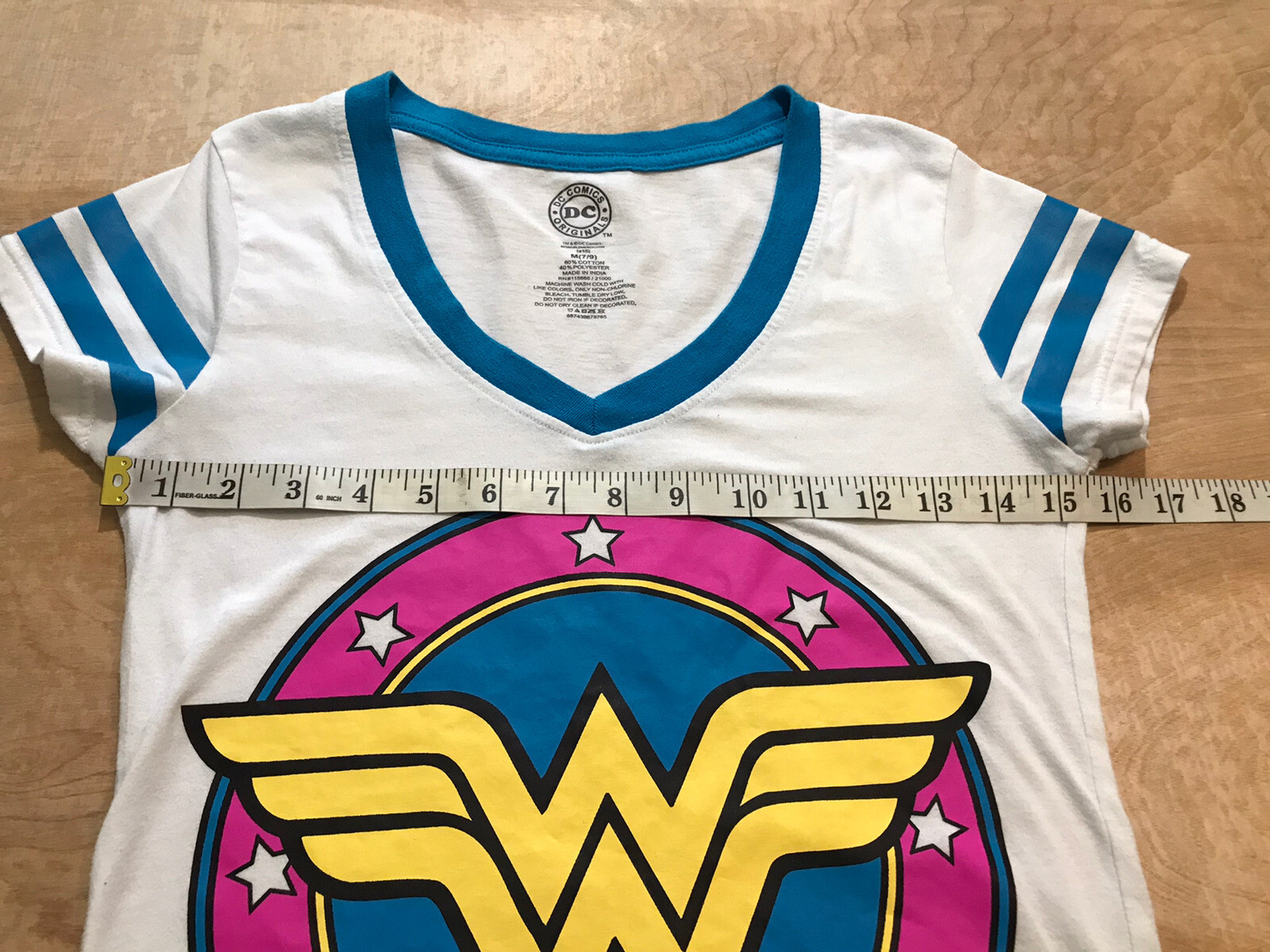 DC Comics Wonder Woman Top Size M (7/9) Multicolored Women’s V-Neck