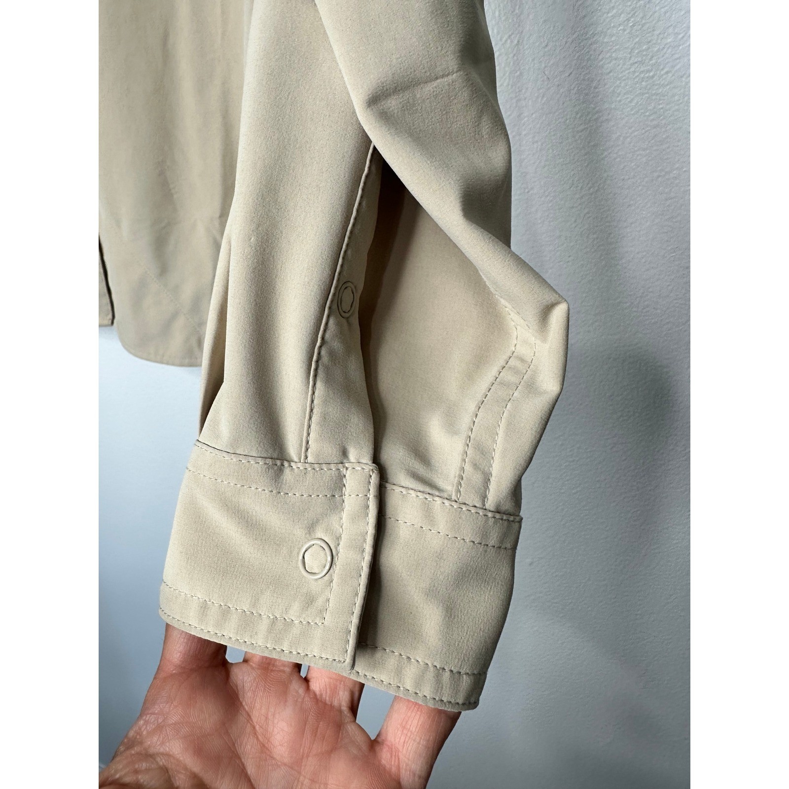 Orvis Insect Shield Roll Tab Sleeve Button Down Shirt Size L Tan Outdoor Hiking