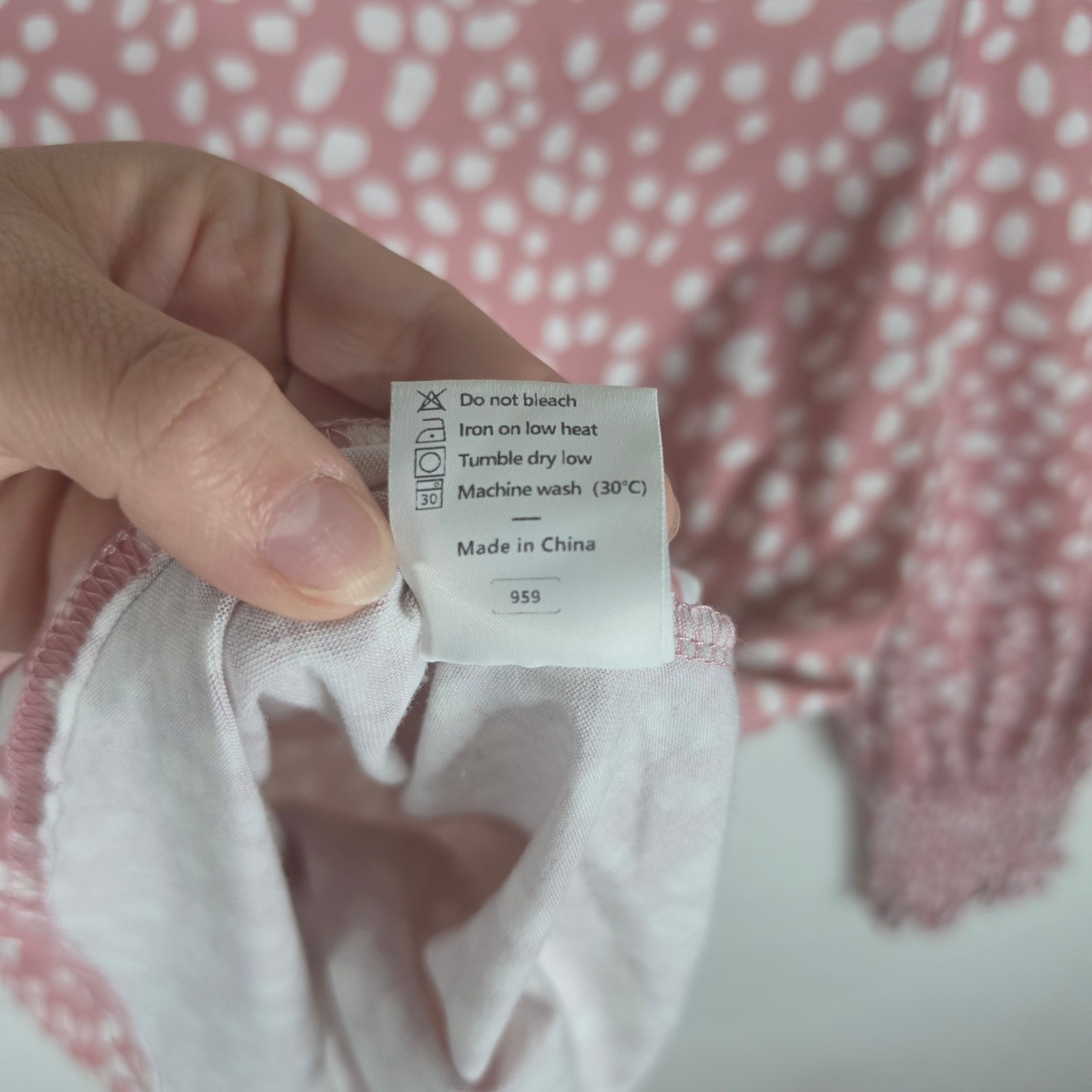 XIEERDUO Polka Dot Blouse Medium Pink White Smocked Cuffs Top