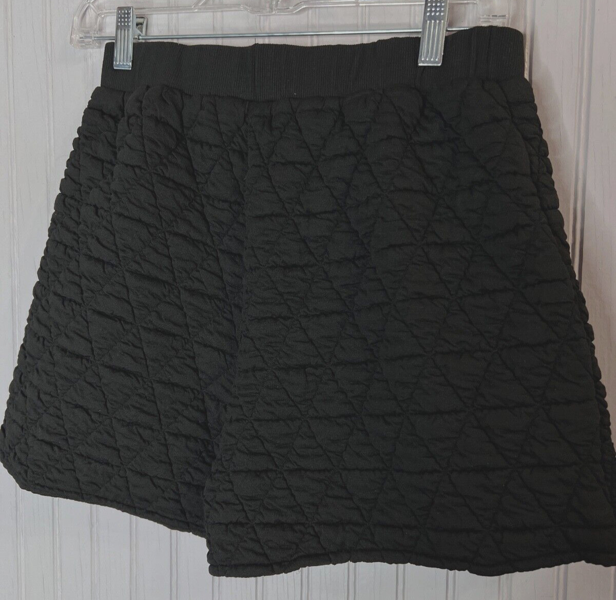 Boutique Womens SET TOP & SKORT M Black Quilted Pullover Matching Skort NEW