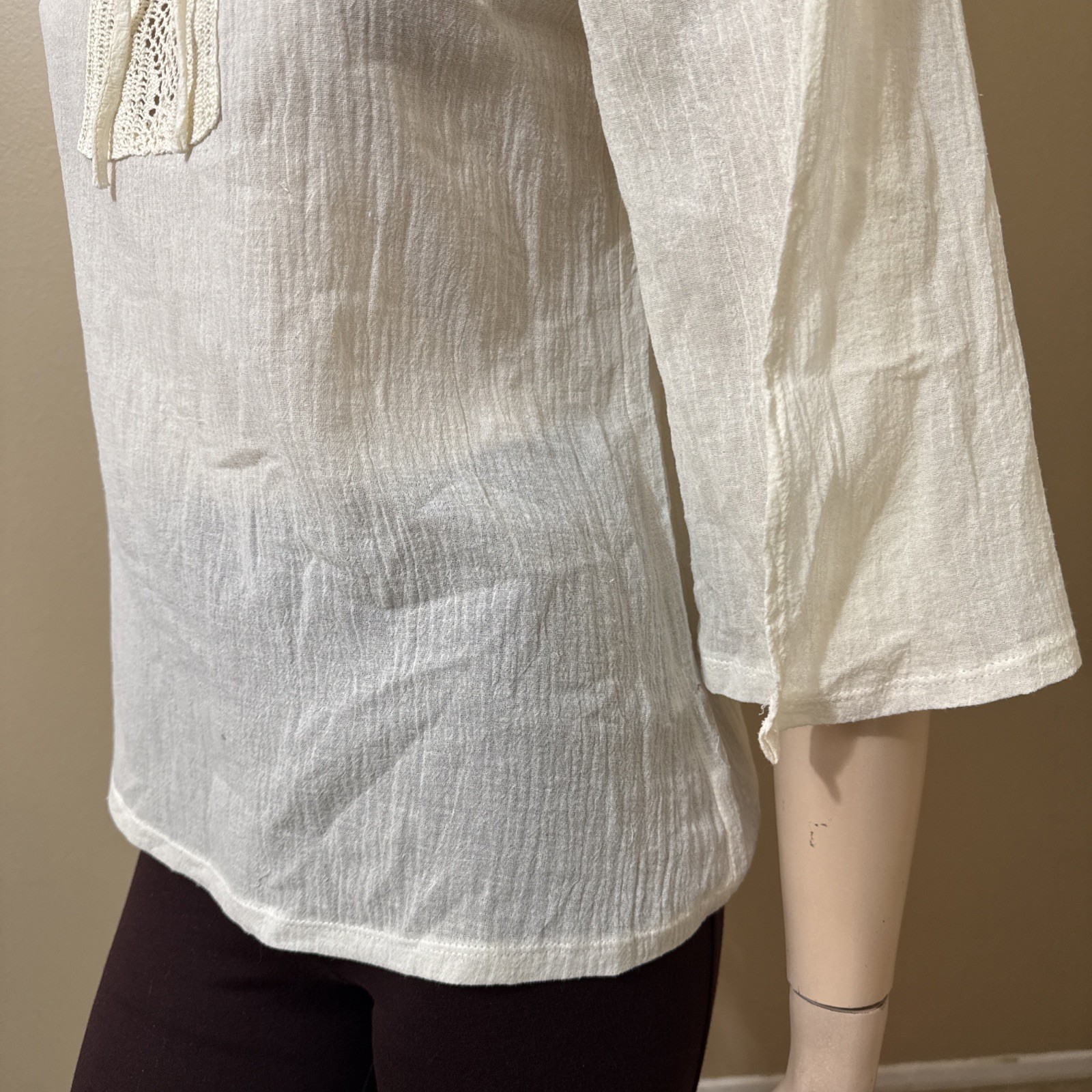 Women’s Ivory Cotton Casual Boho Lace Long Sleeve Slit Tied Size M Blouse Top