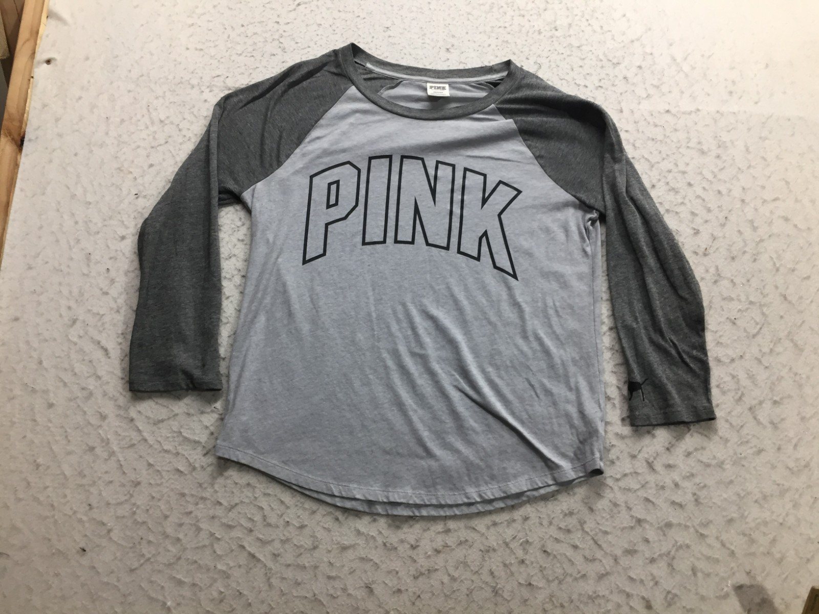 Victorias Secret Pink T Shirt Womens L Large Gray Spell Out Long Sleeve Crew
