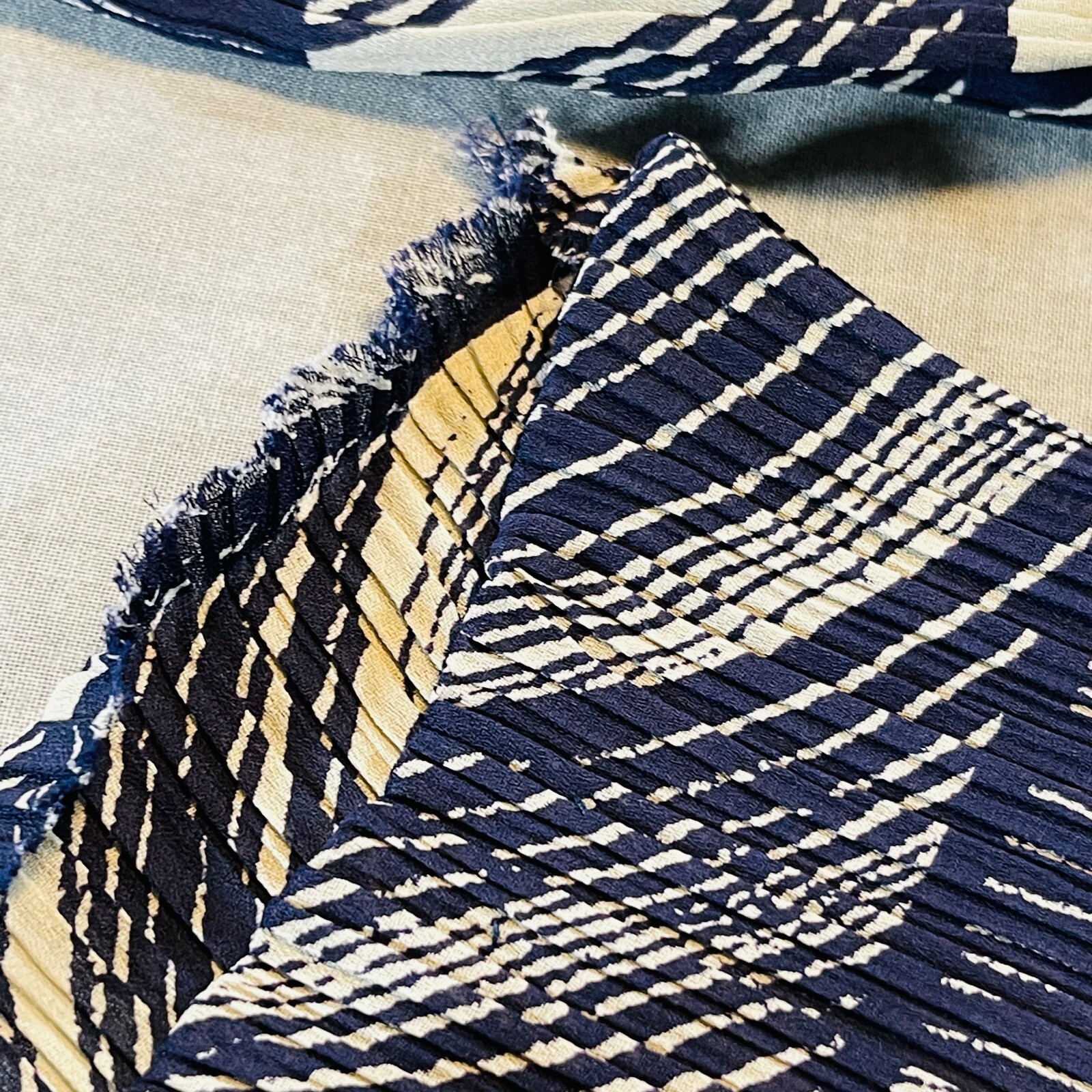 Judith Hart Pleated Navy Blue Abstract Button Up Blouse Plus Size 1X