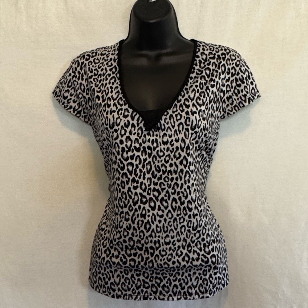 E-5 Linea Donatella Black & White Animal Print Short Sleeve Pullover Blouse Sz M
